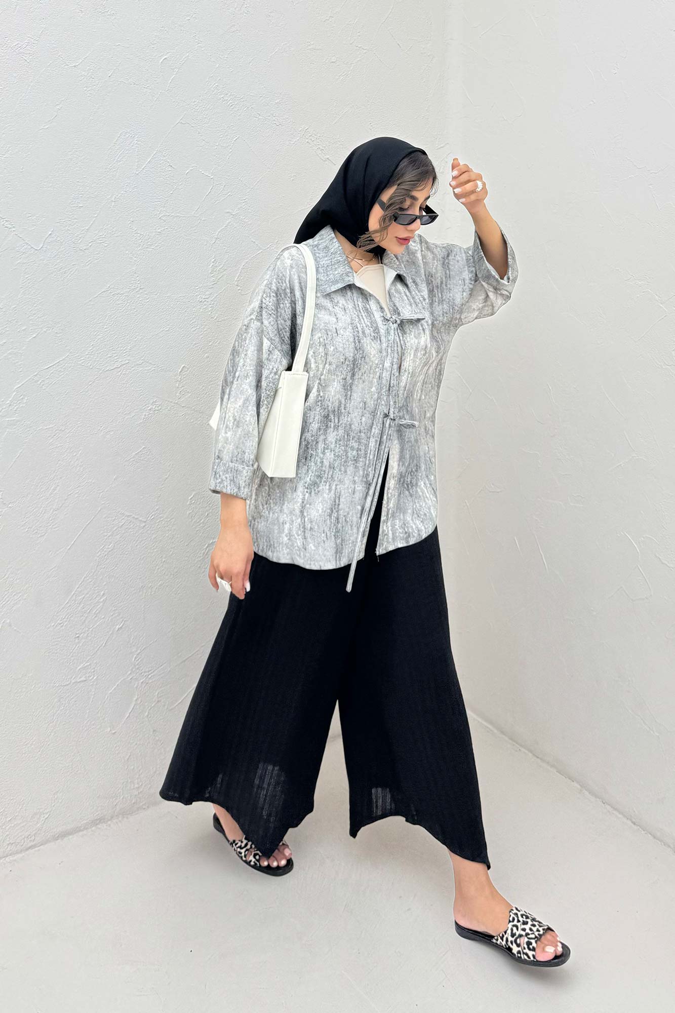 مانتو پرینتی پشت ریلی جلو دو بند کد 1