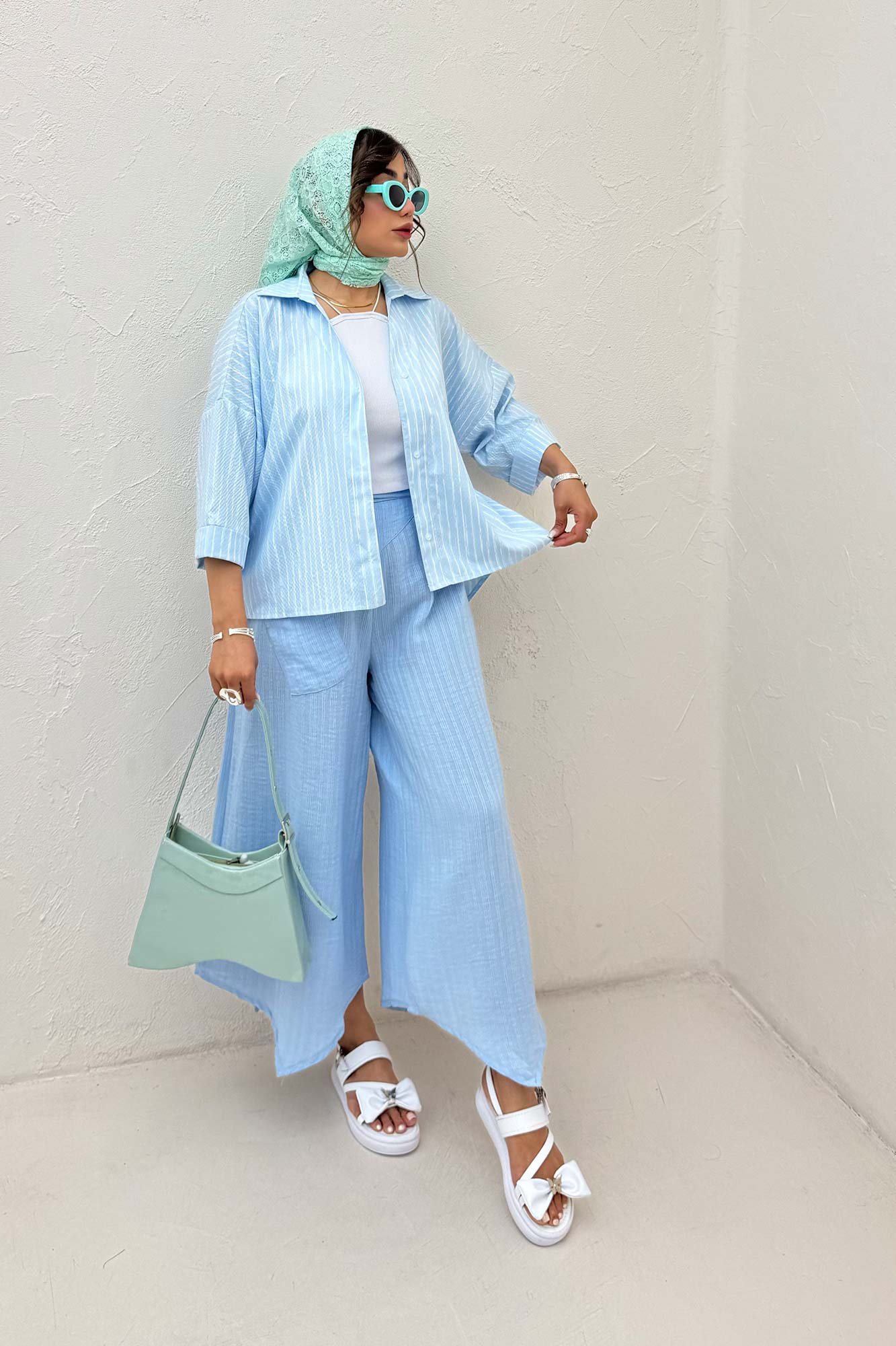 شومیز راه راه زارا پشت بلند آستین پاکتی 