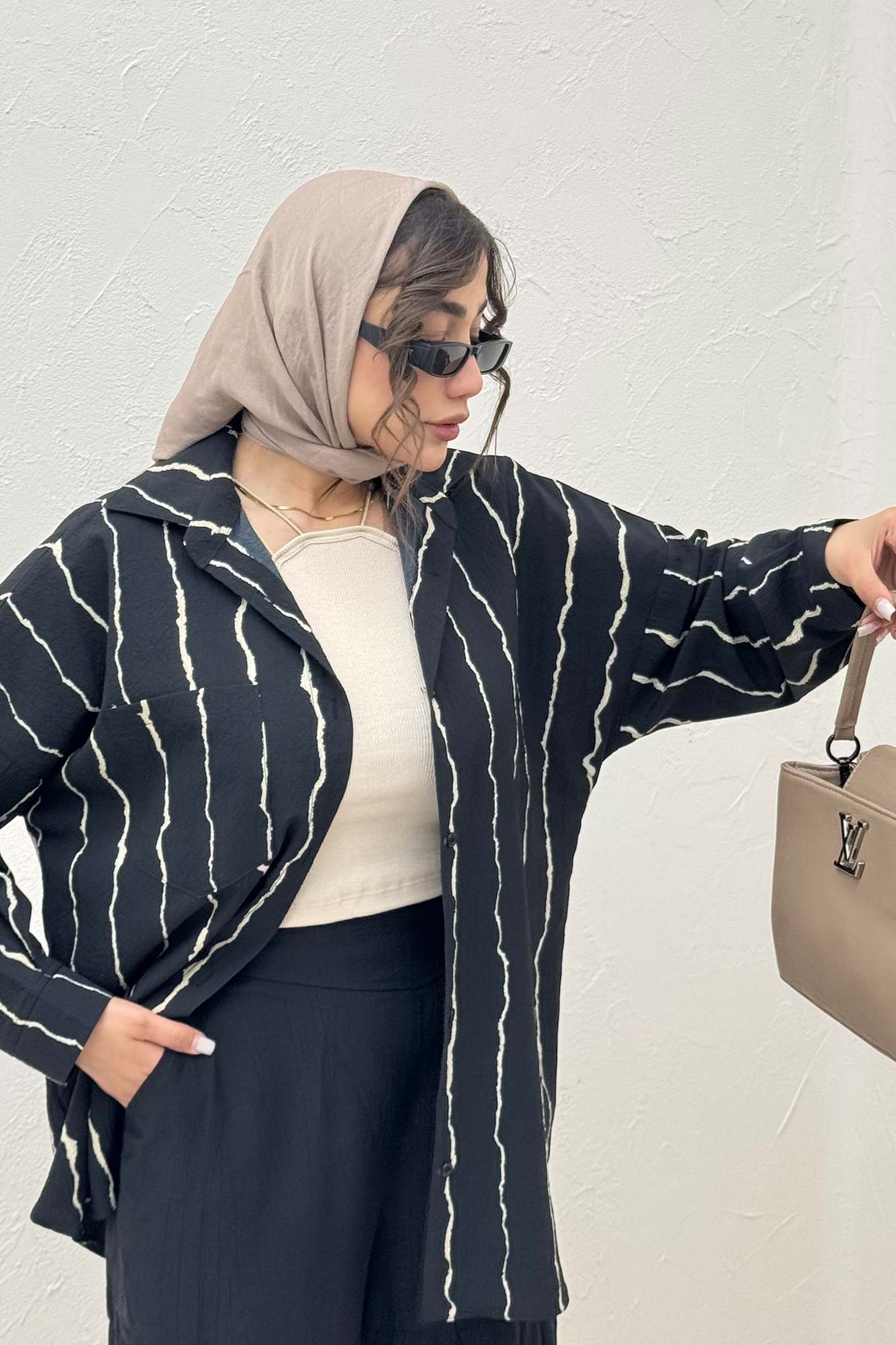 شومیز مانتویی کریشه راه راه پشت پنسی