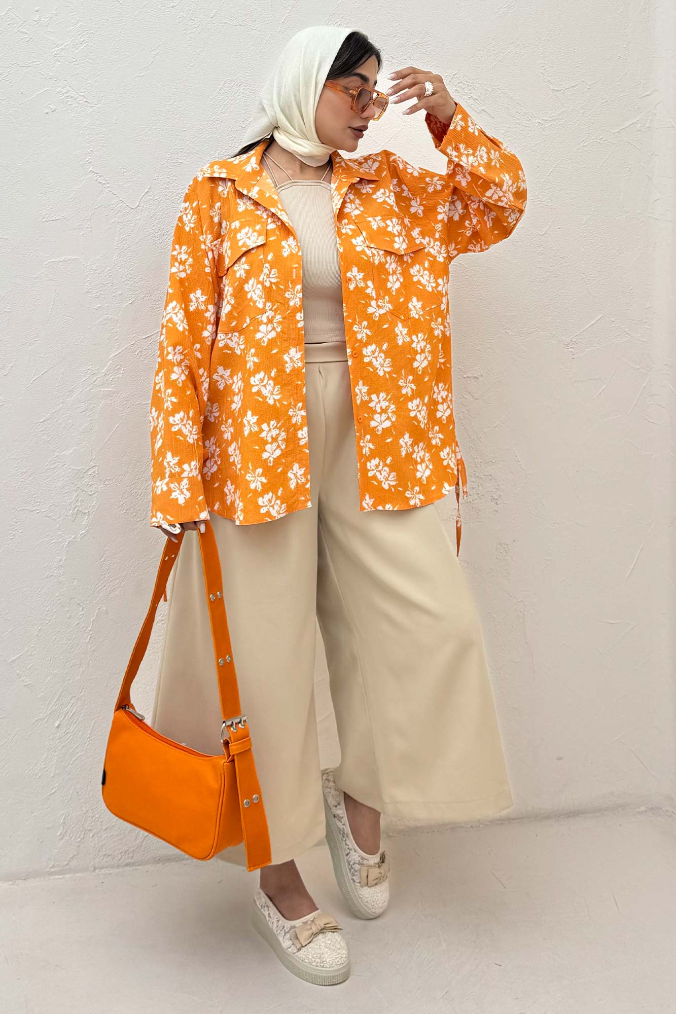 مانتو دو جیب پاکتی ونوس گلدار بغل بند