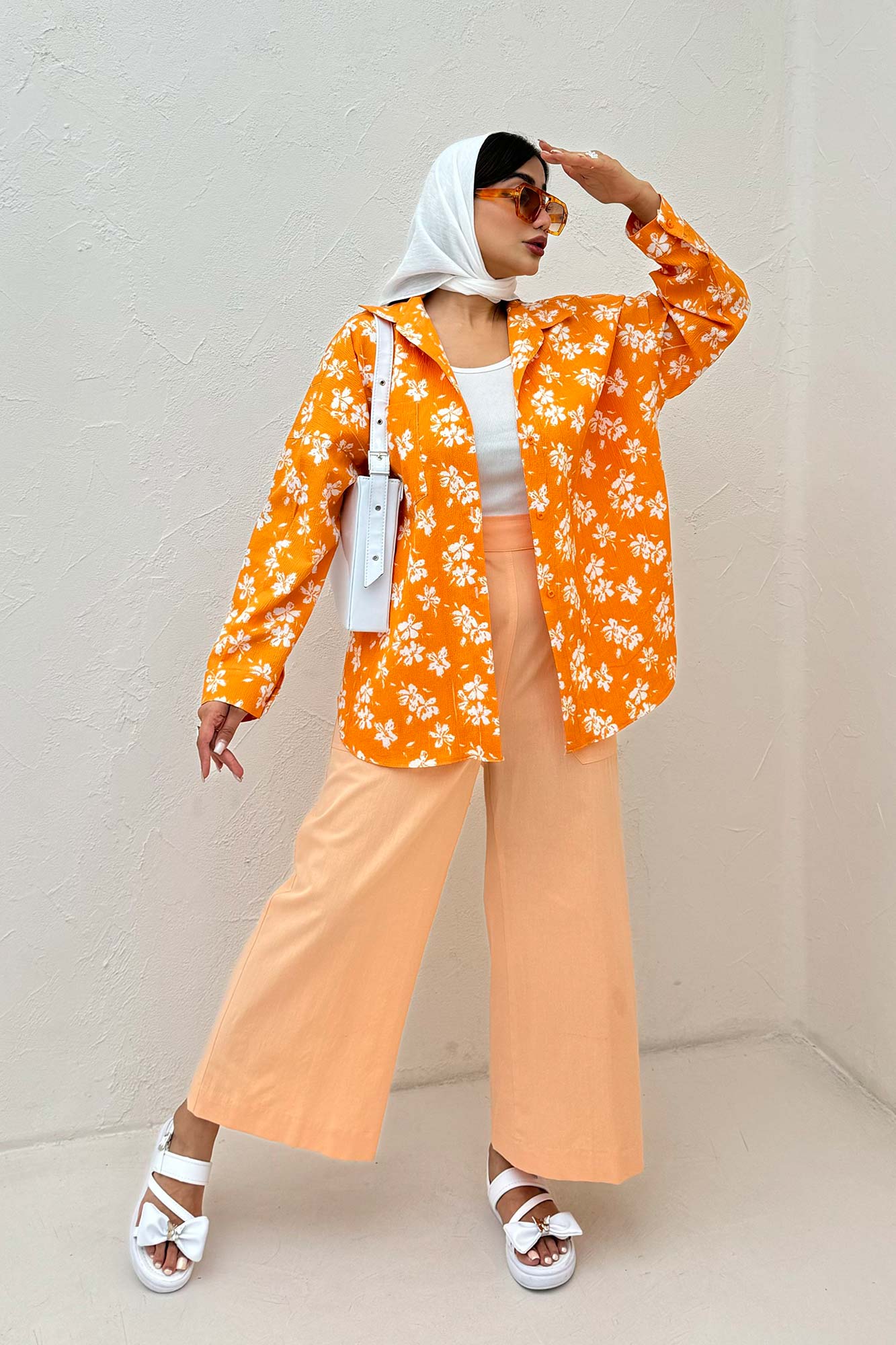 شومیز ونوس گلدار پشت پیله 