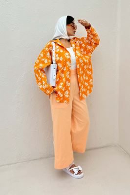 شومیز ونوس گلدار پشت پیله 