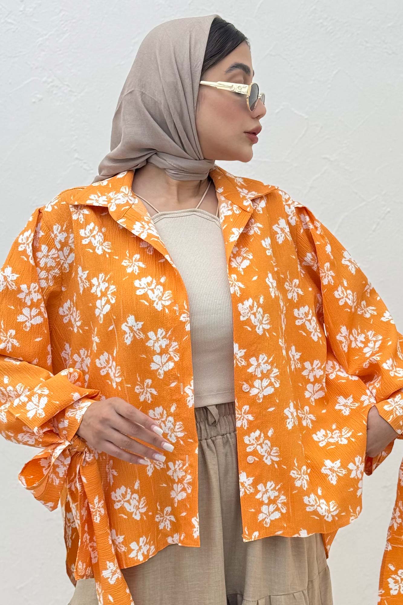 شومیز مانتویی ونوس گلدار مچ پیچ 