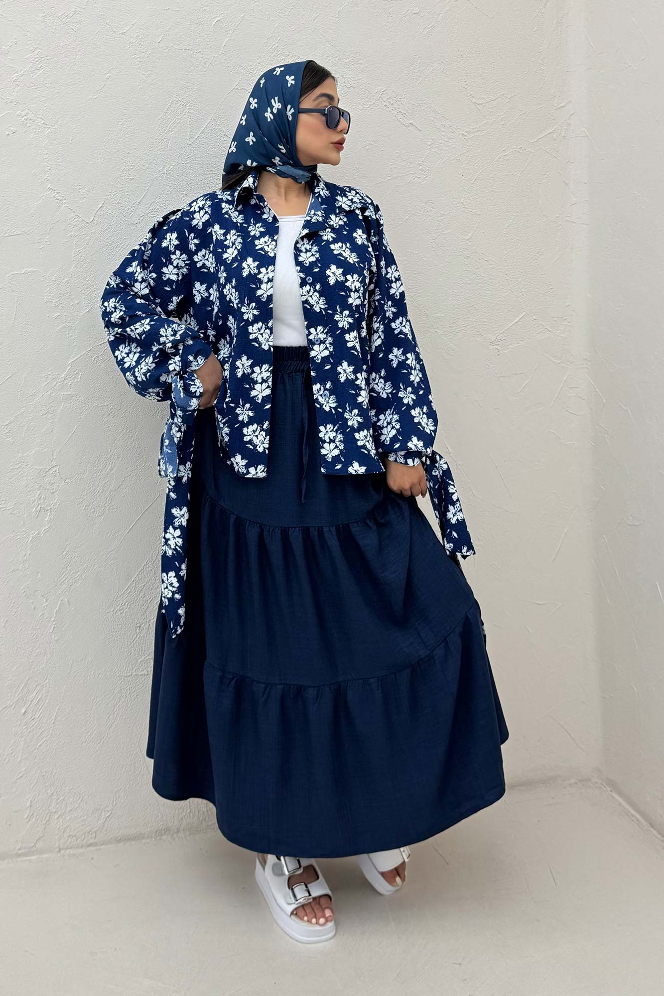 شومیز مانتویی ونوس گلدار مچ پیچ 