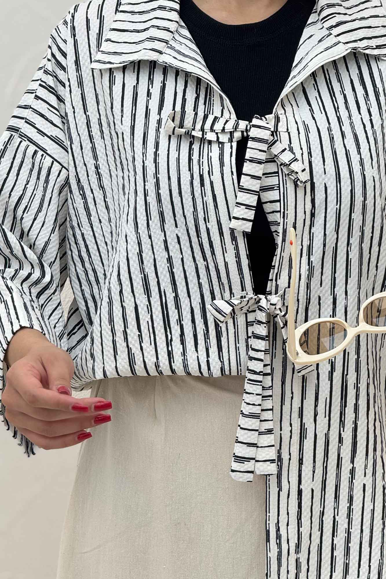 مانتو دو بند راه راه زارا پشت ریلی