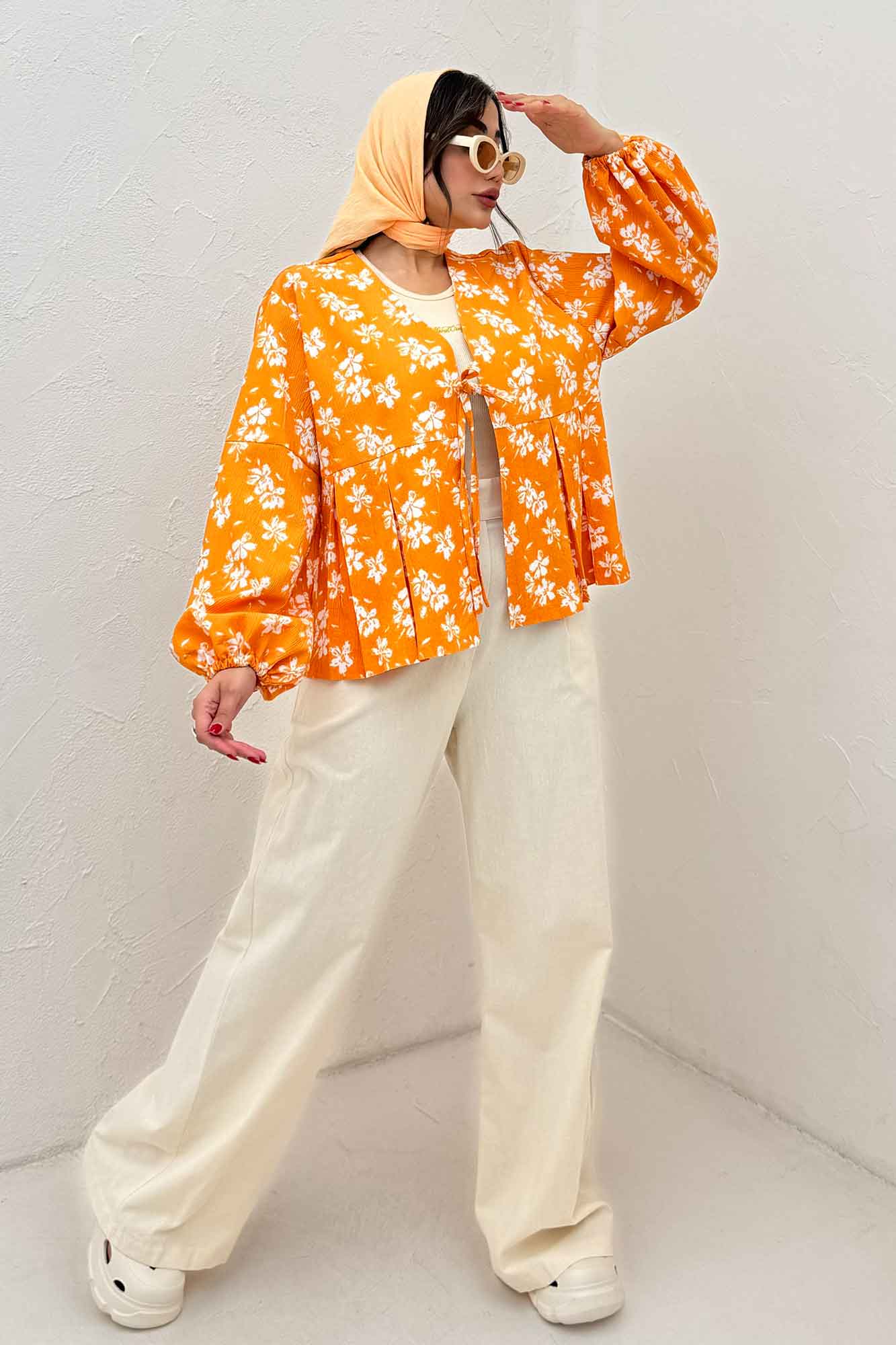 مانتو ونوس گلدار جلو پیله تک بند