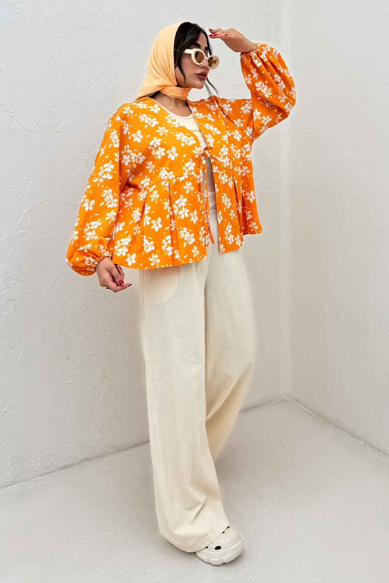 مانتو ونوس گلدار جلو پیله تک بند