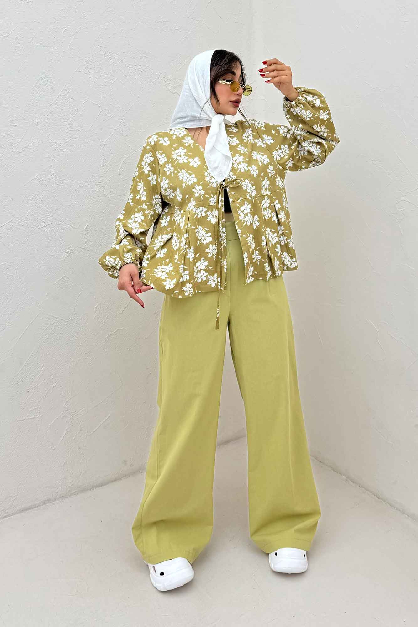 مانتو ونوس گلدار جلو پیله تک بند