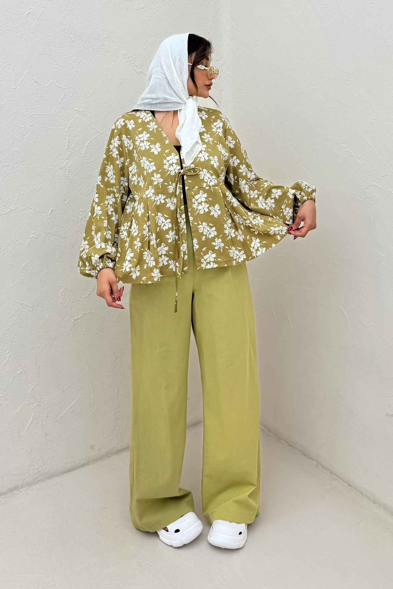 مانتو ونوس گلدار جلو پیله تک بند