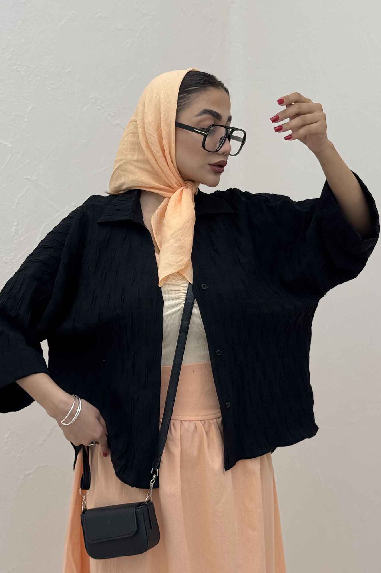 شومیز حلزونی پشت بلند مچ پاکتی