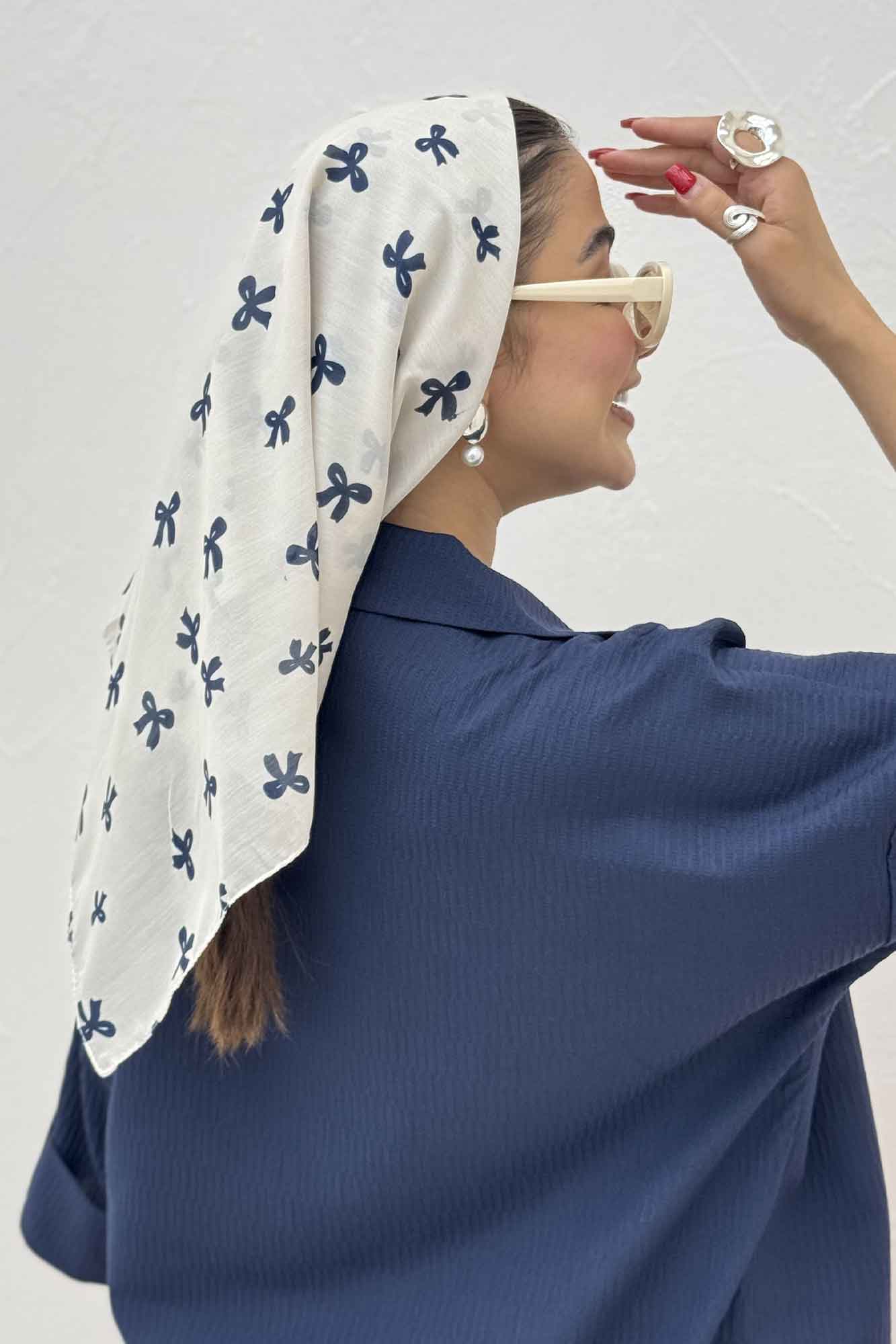 مینی اسکارف پاپیون