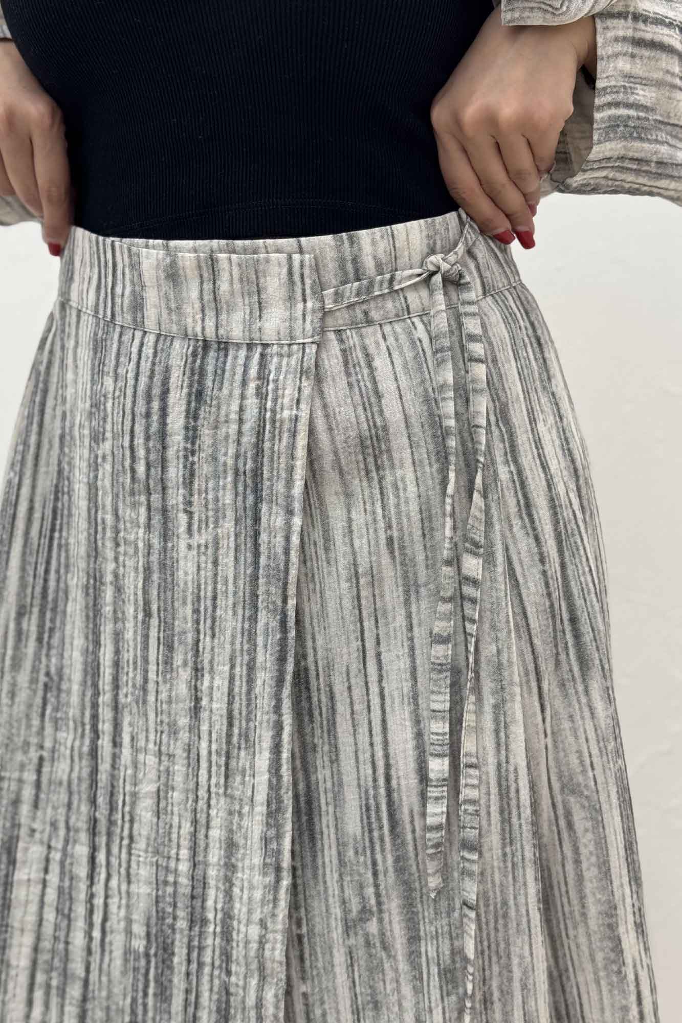 ست رویه و دامن دو بند پرینتی فلوری کد6