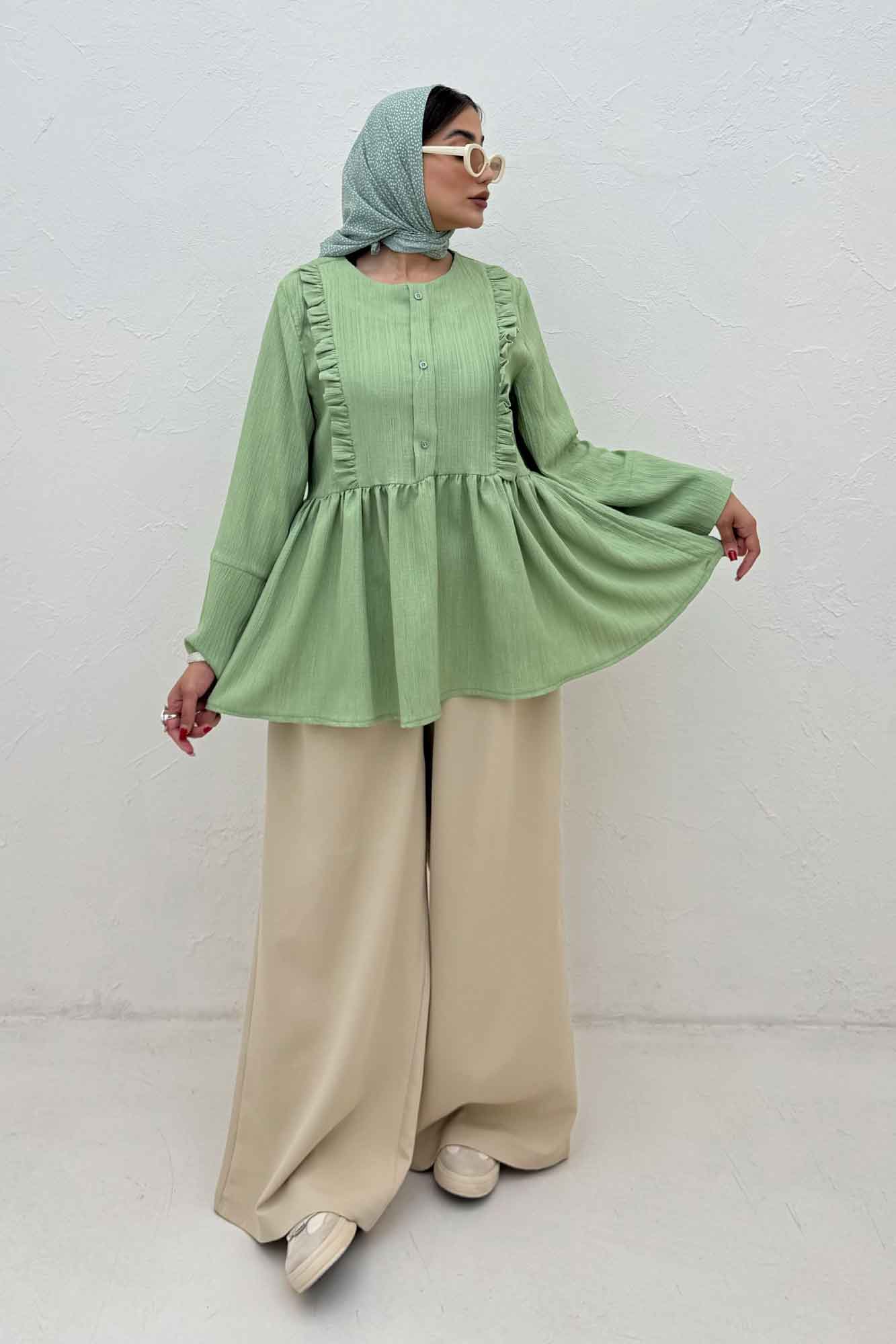 شومیز کریشه سه دکمه چین دار لوپن