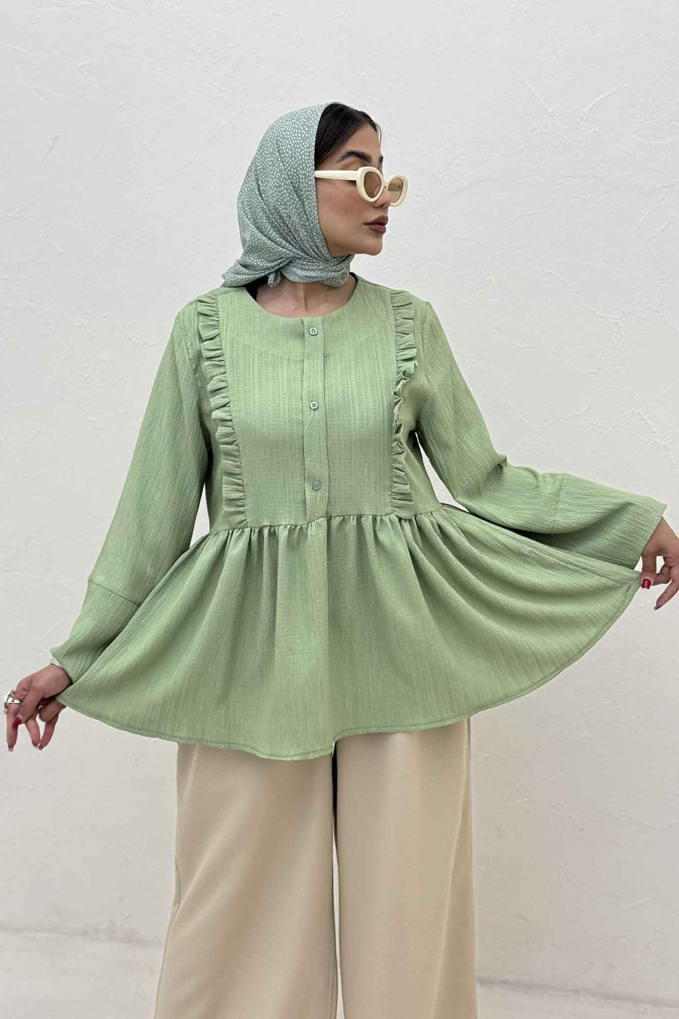 شومیز کریشه سه دکمه چین دار لوپن