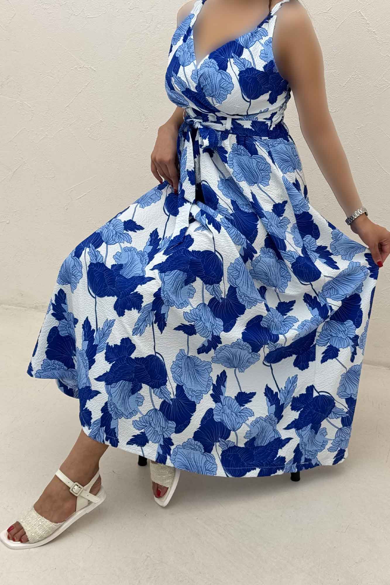 ساحلی بندی پشت کش ونوس برگینه