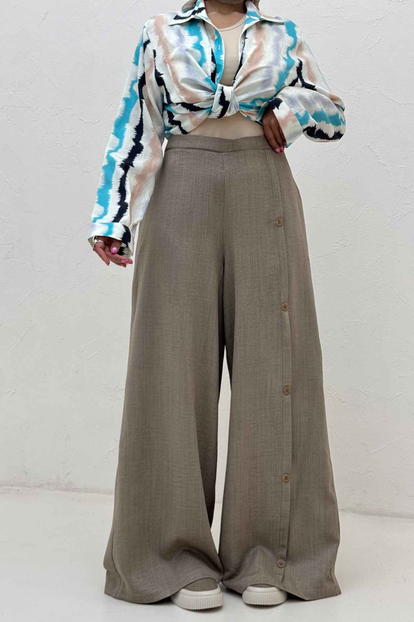 شلوار شانتون کجراه کنار دکمه