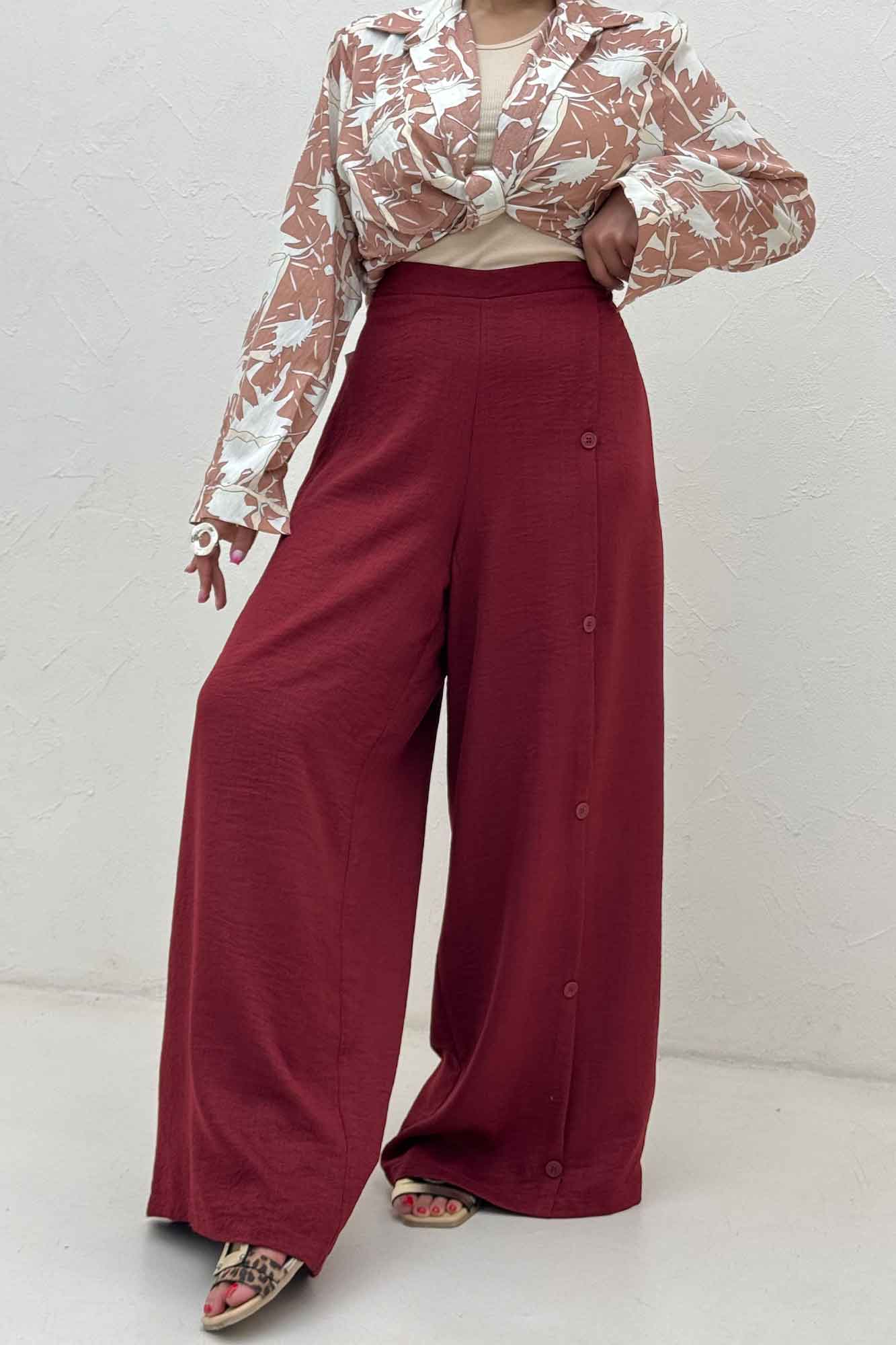 شلوار شانتون کجراه کنار دکمه