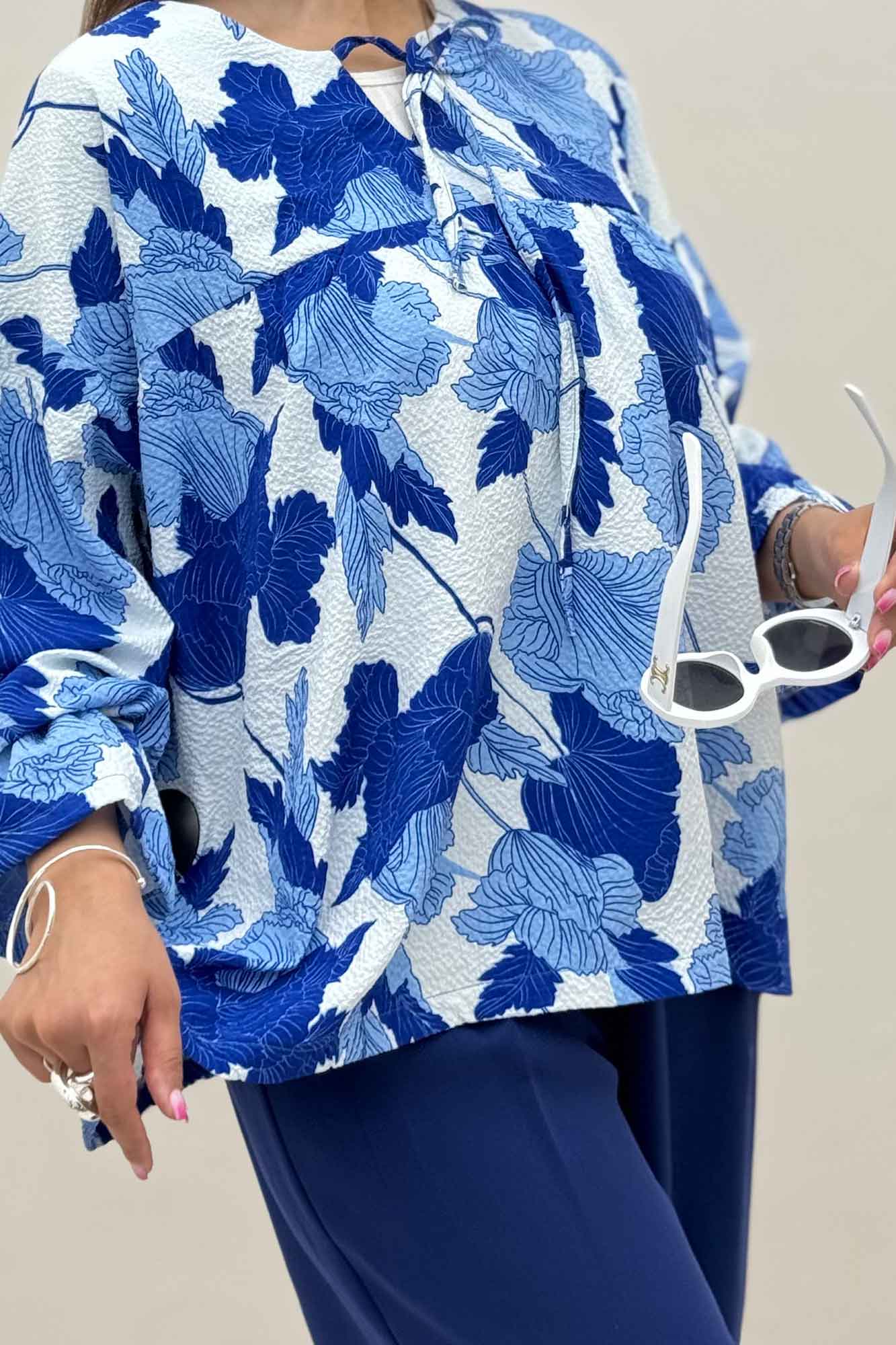 مانتو عروسکی ونوس برگینه