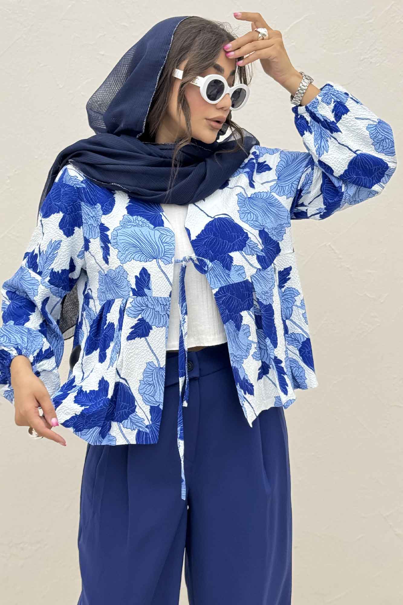 مانتو ونوس برگینه جلو پیله تک بند