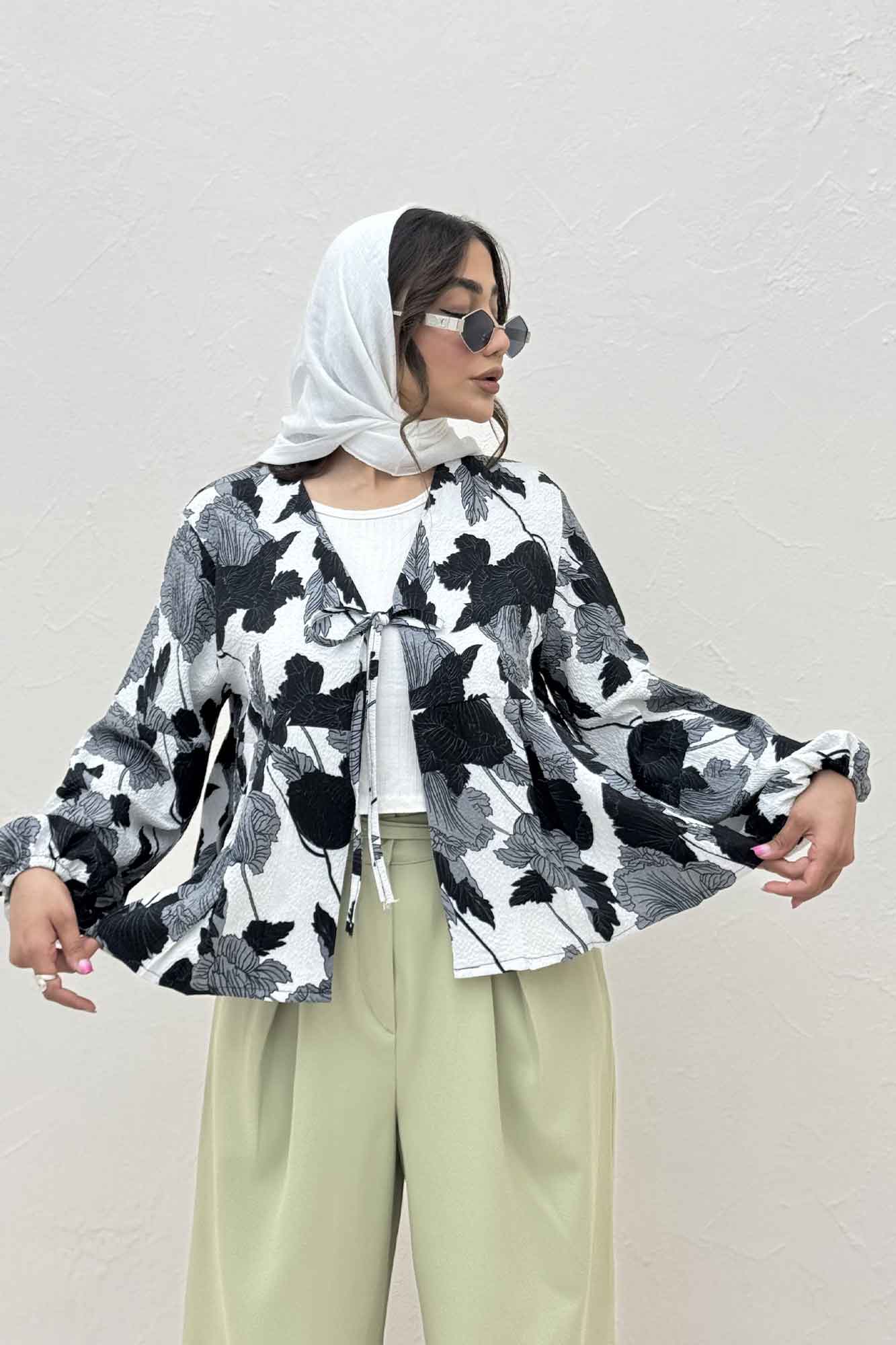 مانتو ونوس برگینه جلو پیله تک بند