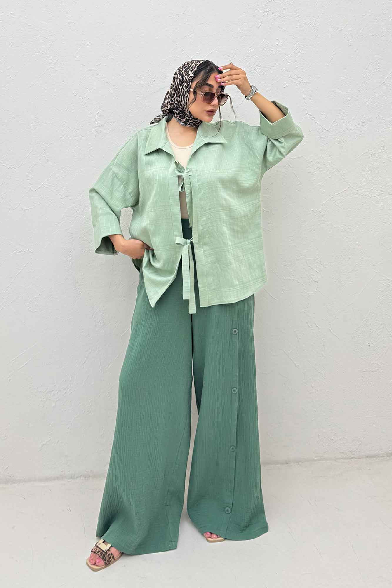 مانتو پشت ریلی دو بند پری راه راه