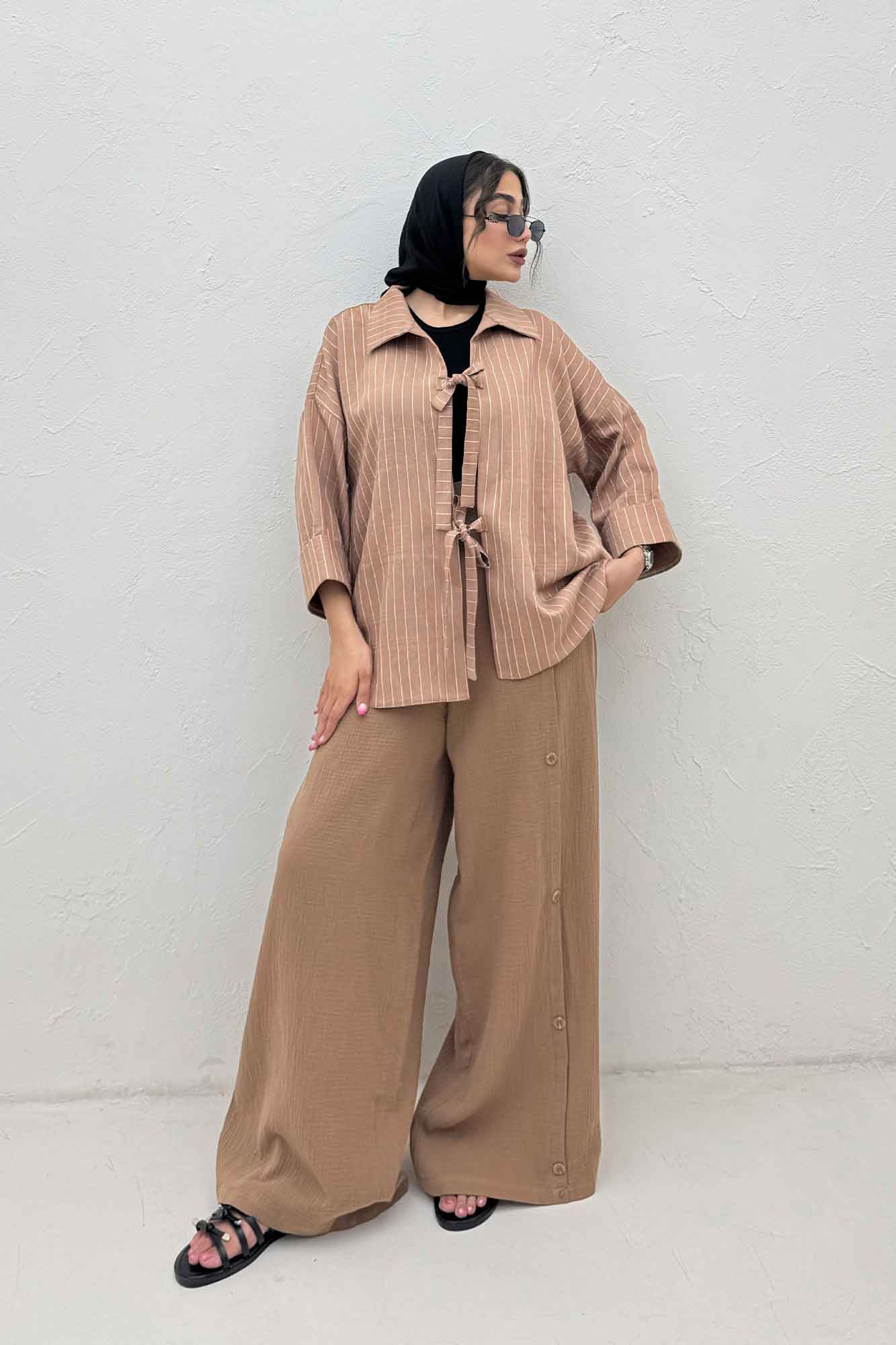 مانتو پشت ریلی دو بند پری راه راه