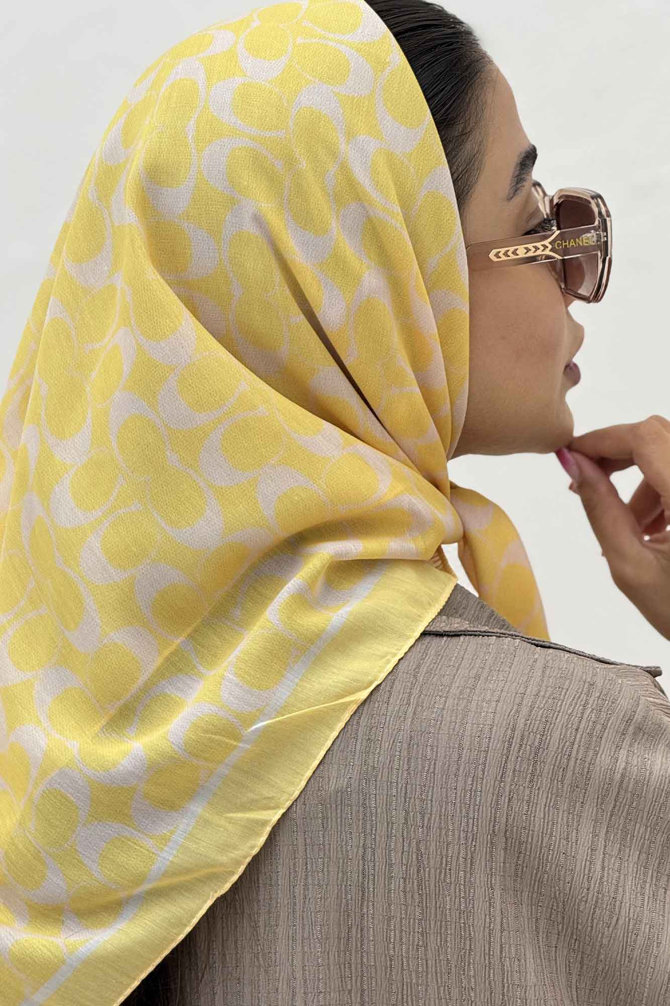 مینی اسکارف طرح هلال