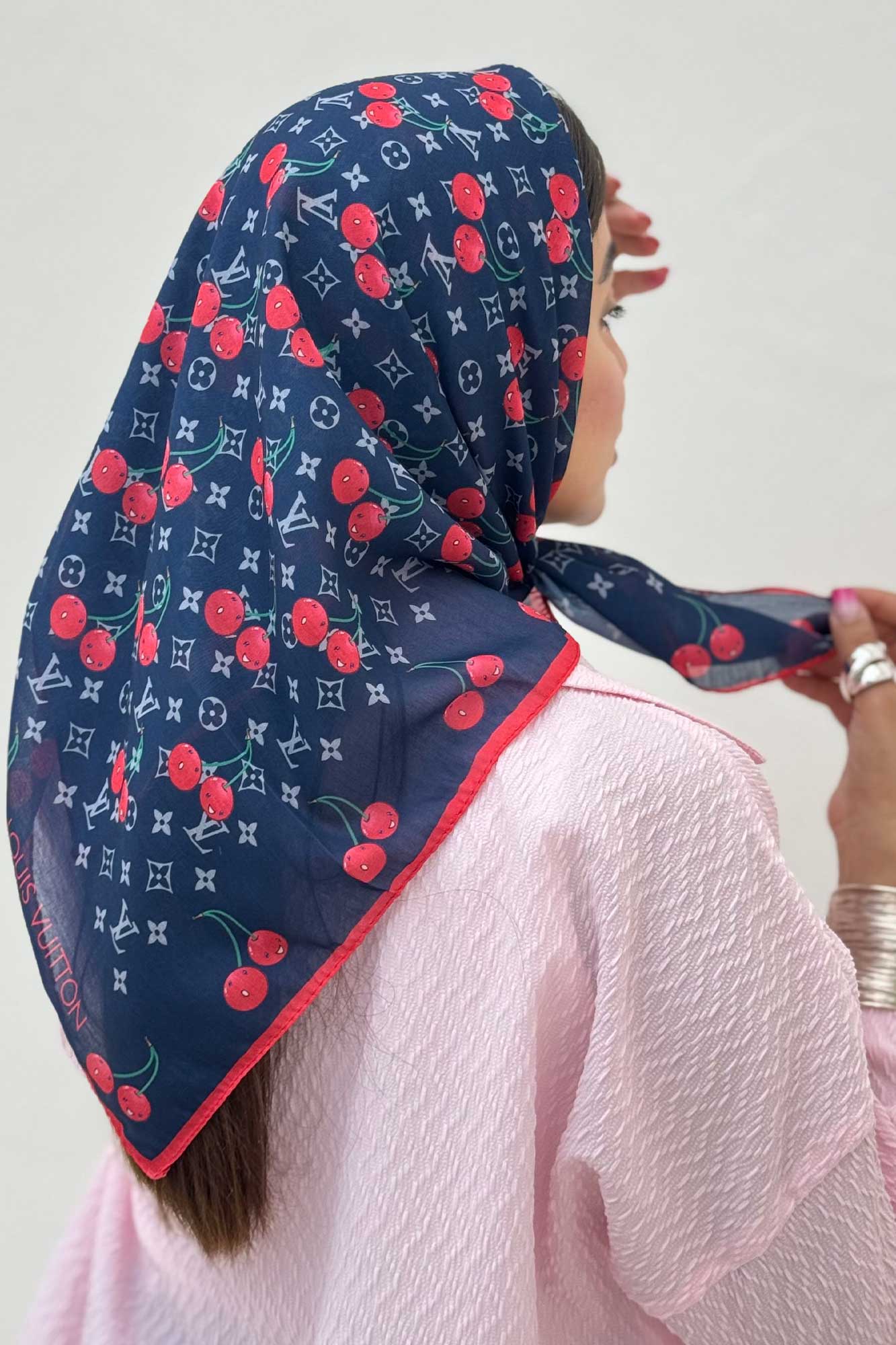 مینی اسکارف طرح گیلاس LV