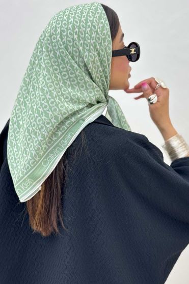 مینی اسکارف طرح CALVIN KLEIN