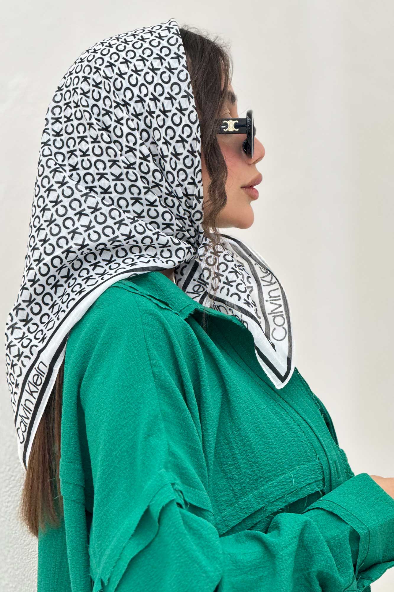 مینی اسکارف طرح CALVIN KLEIN