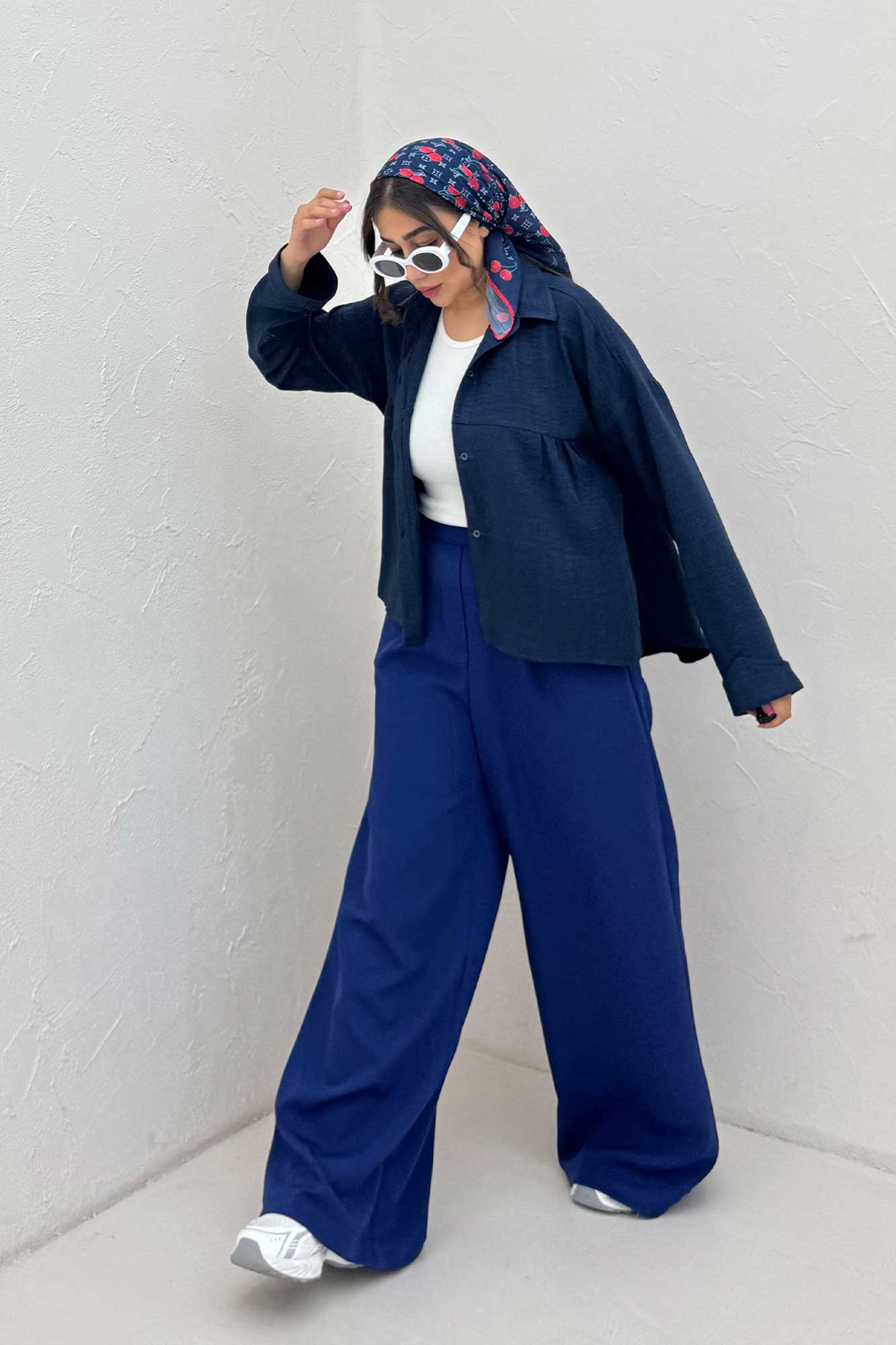 مانتو شانتون پشت بلند بغل دکمه