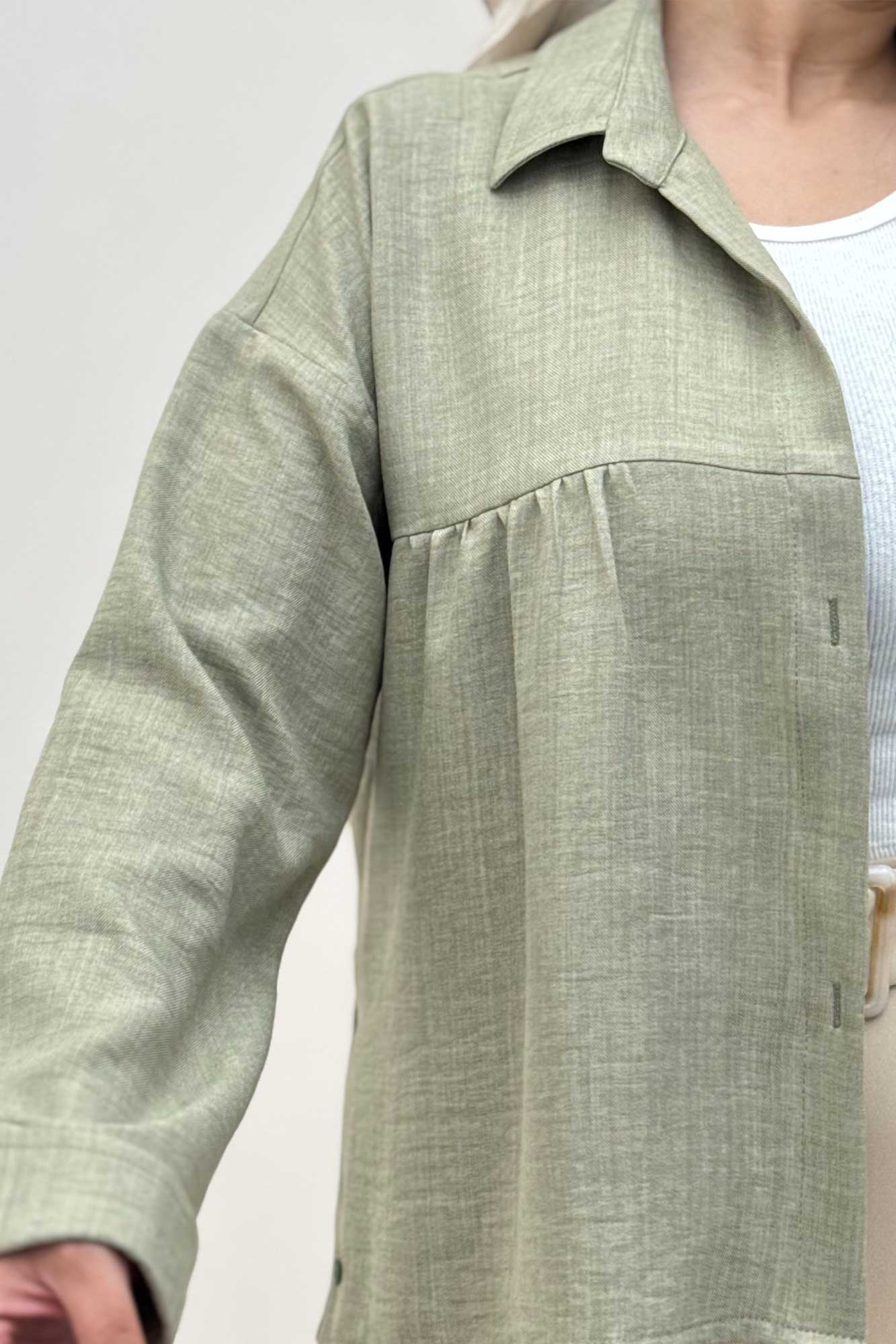 مانتو شانتون پشت بلند بغل دکمه