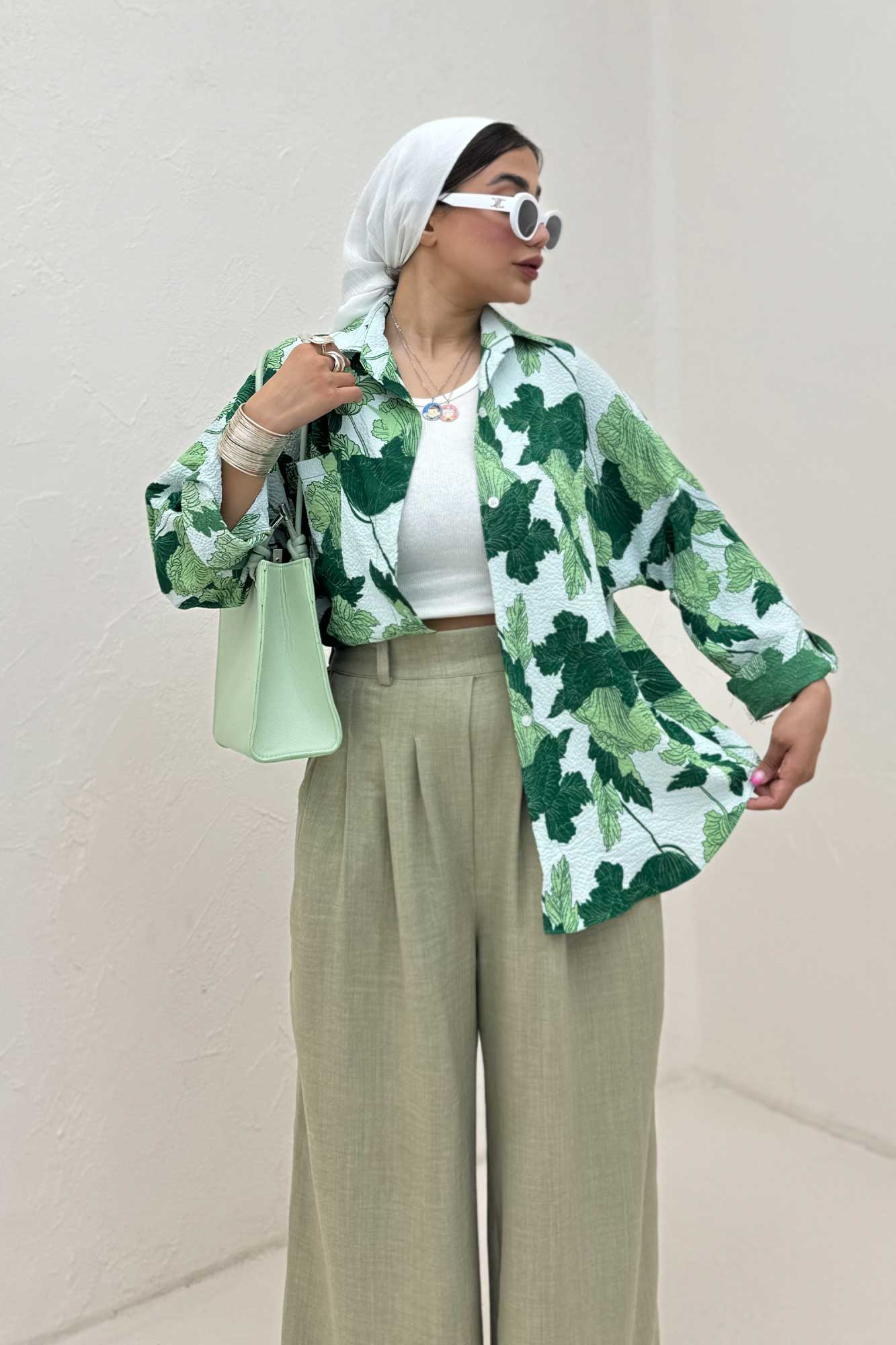 شومیز ونوس برگینه پشت پنسی