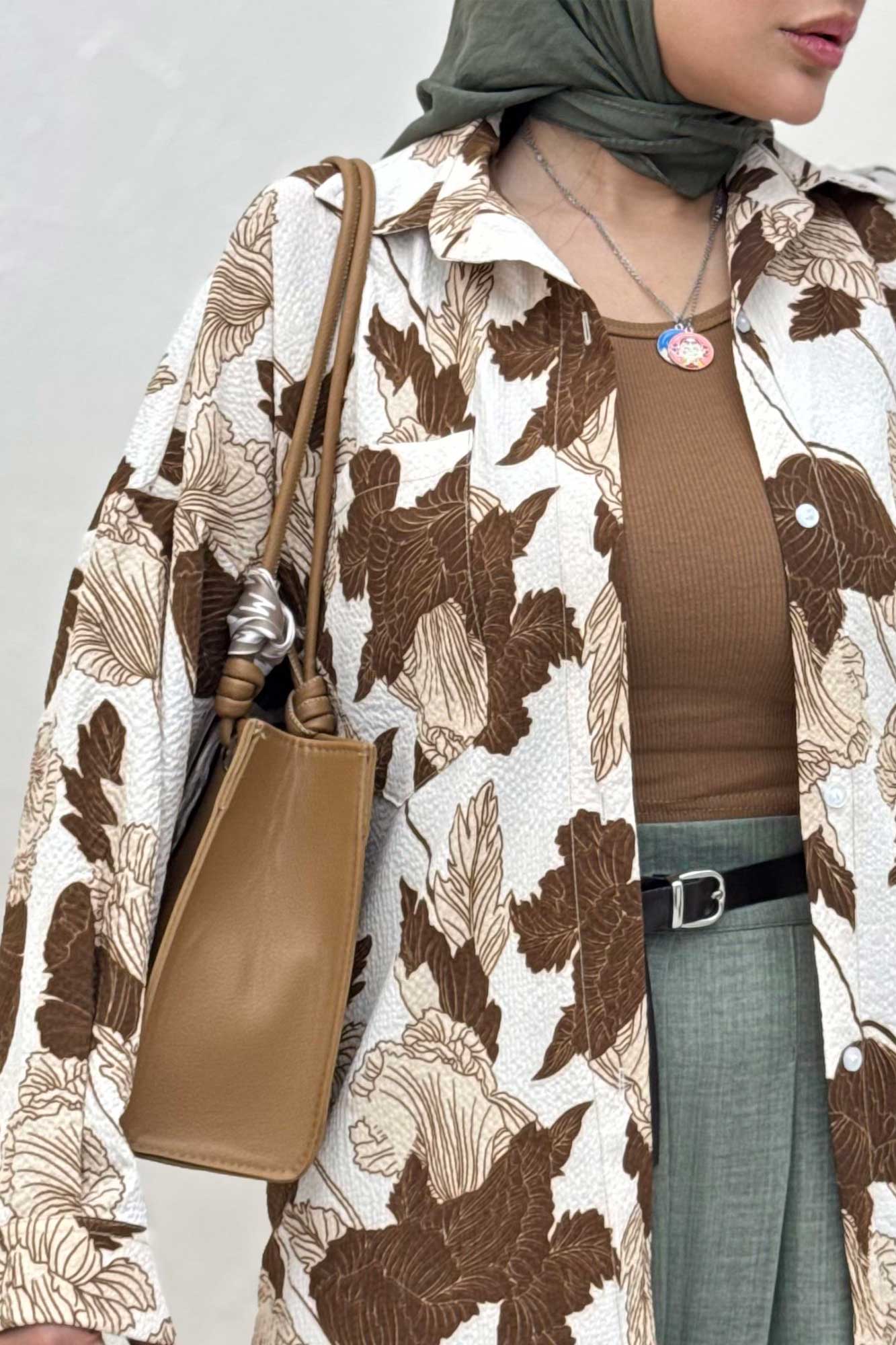 شومیز ونوس برگینه پشت پنسی