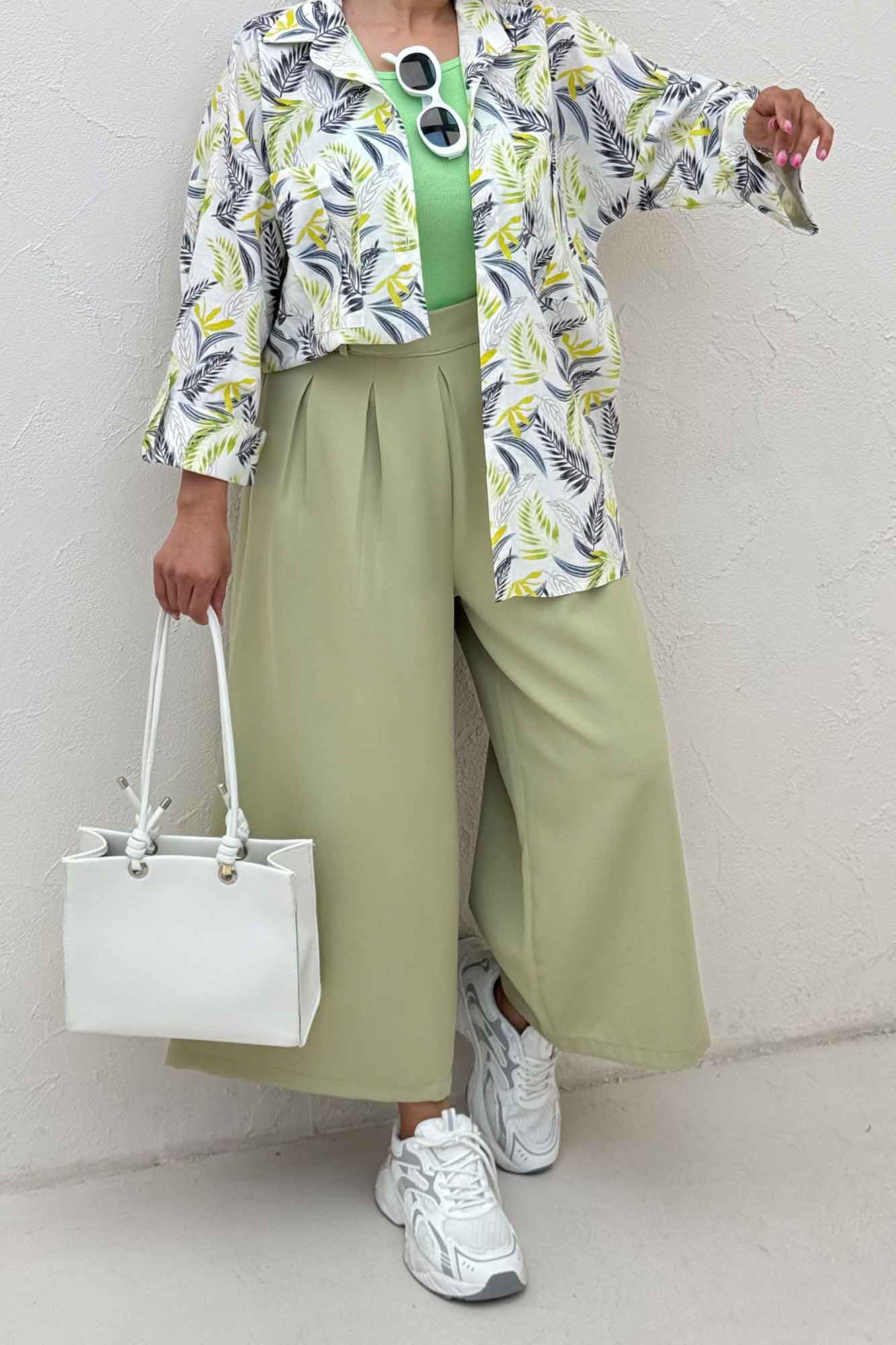 شومیز مانتویی نخی طرح برگ سوزنی