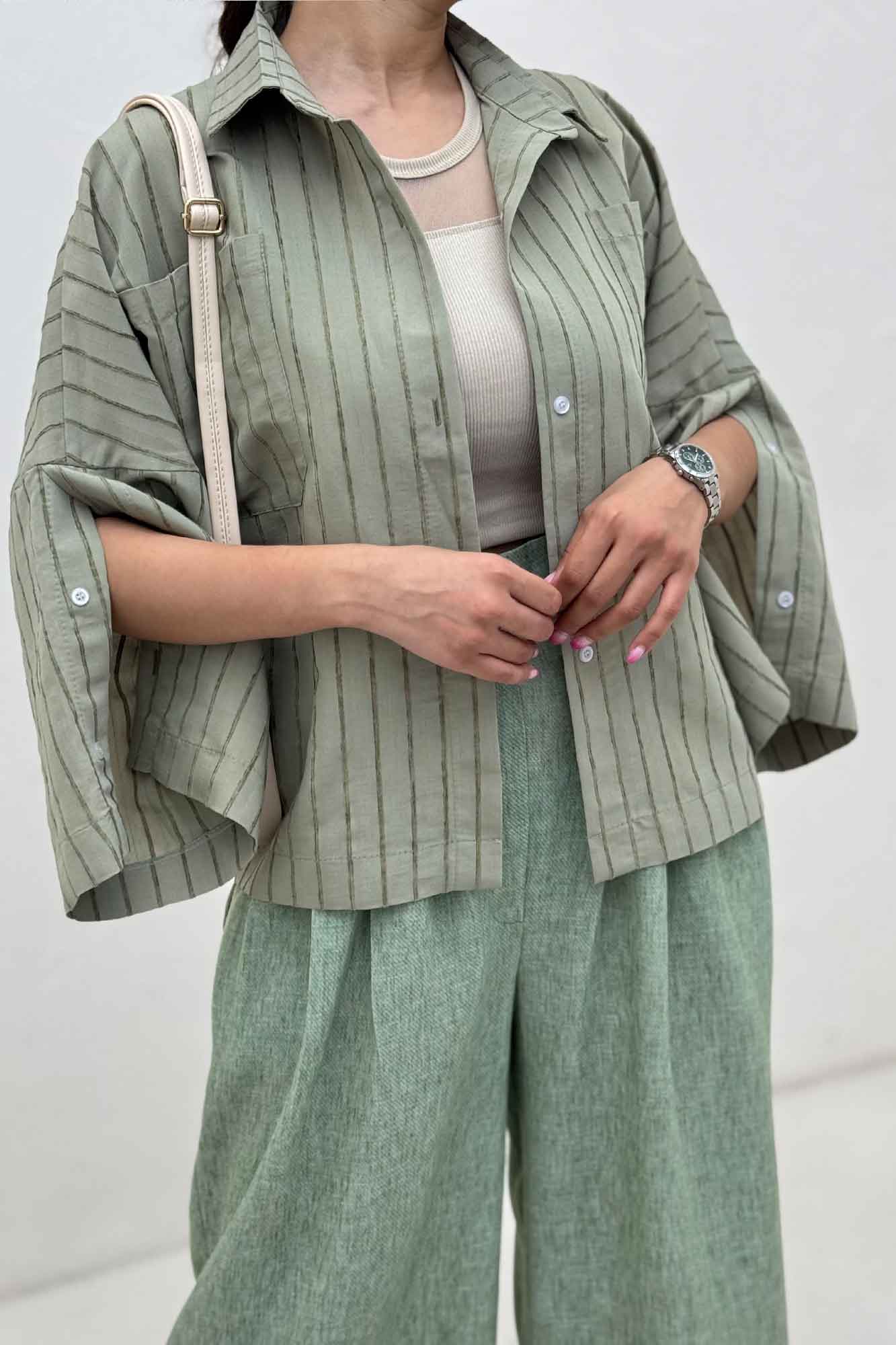 شومیز راه راه استرایپ سر آستین دکمه