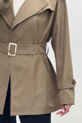 ترنچ کت سانتانا پشت چتری