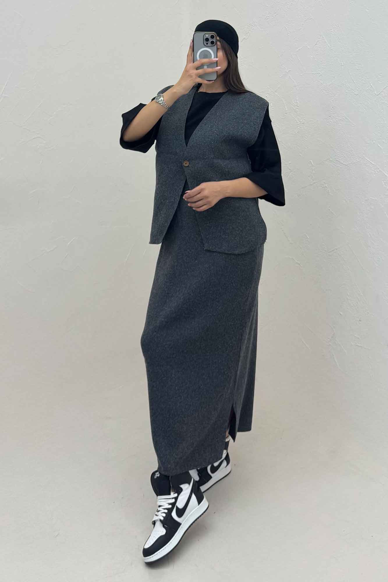 ست ژیله و دامن بافت تک دکمه