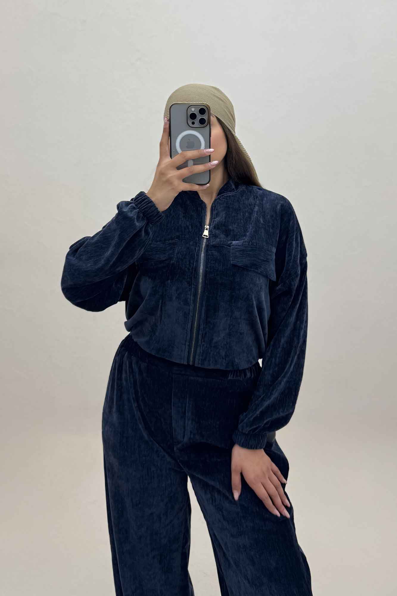 ست سویشرت و شلوار مخمل اویشو