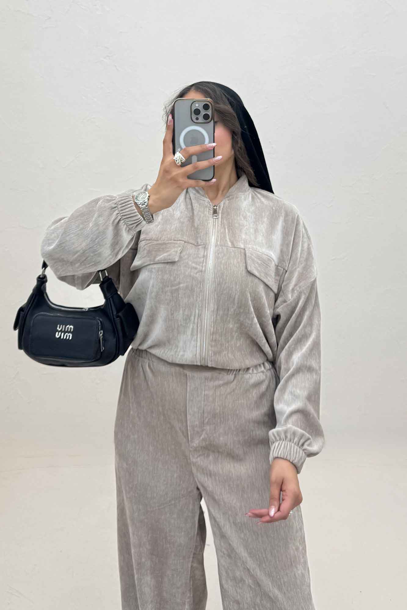 ست سویشرت و شلوار مخمل اویشو