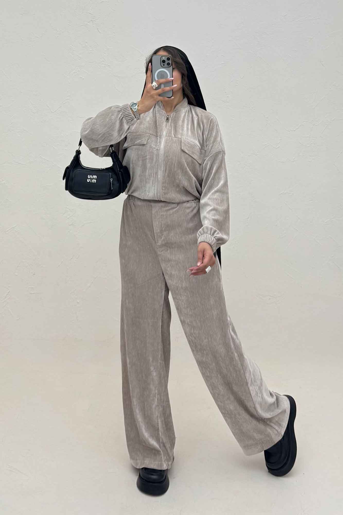 ست سویشرت و شلوار مخمل اویشو