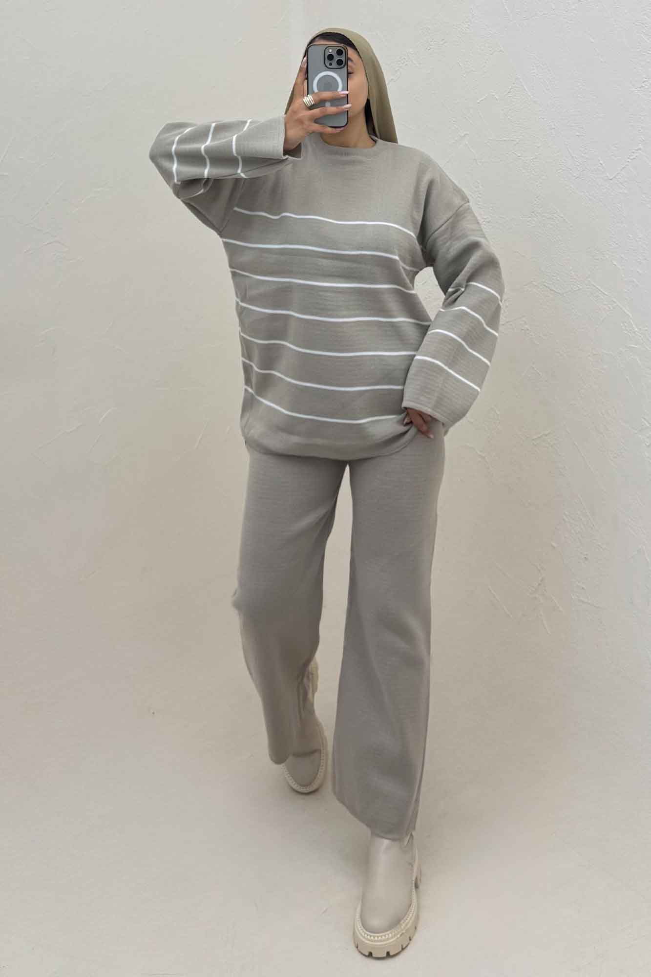 ست دورس و شلوار بافت خط ریز