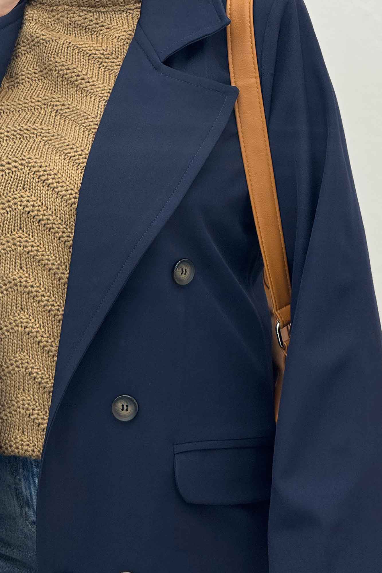 مانتو بلند بزیاق پشت چاکدار