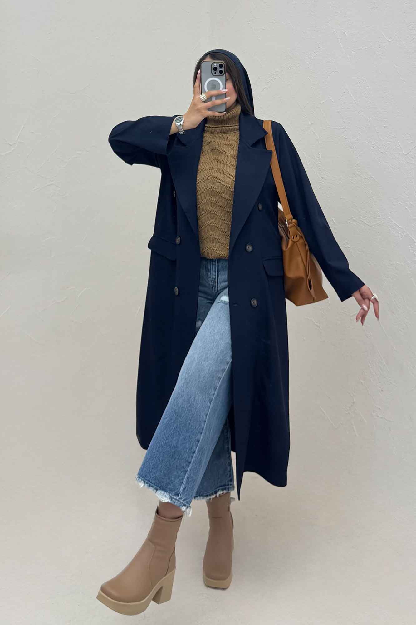 مانتو بلند بزیاق پشت چاکدار