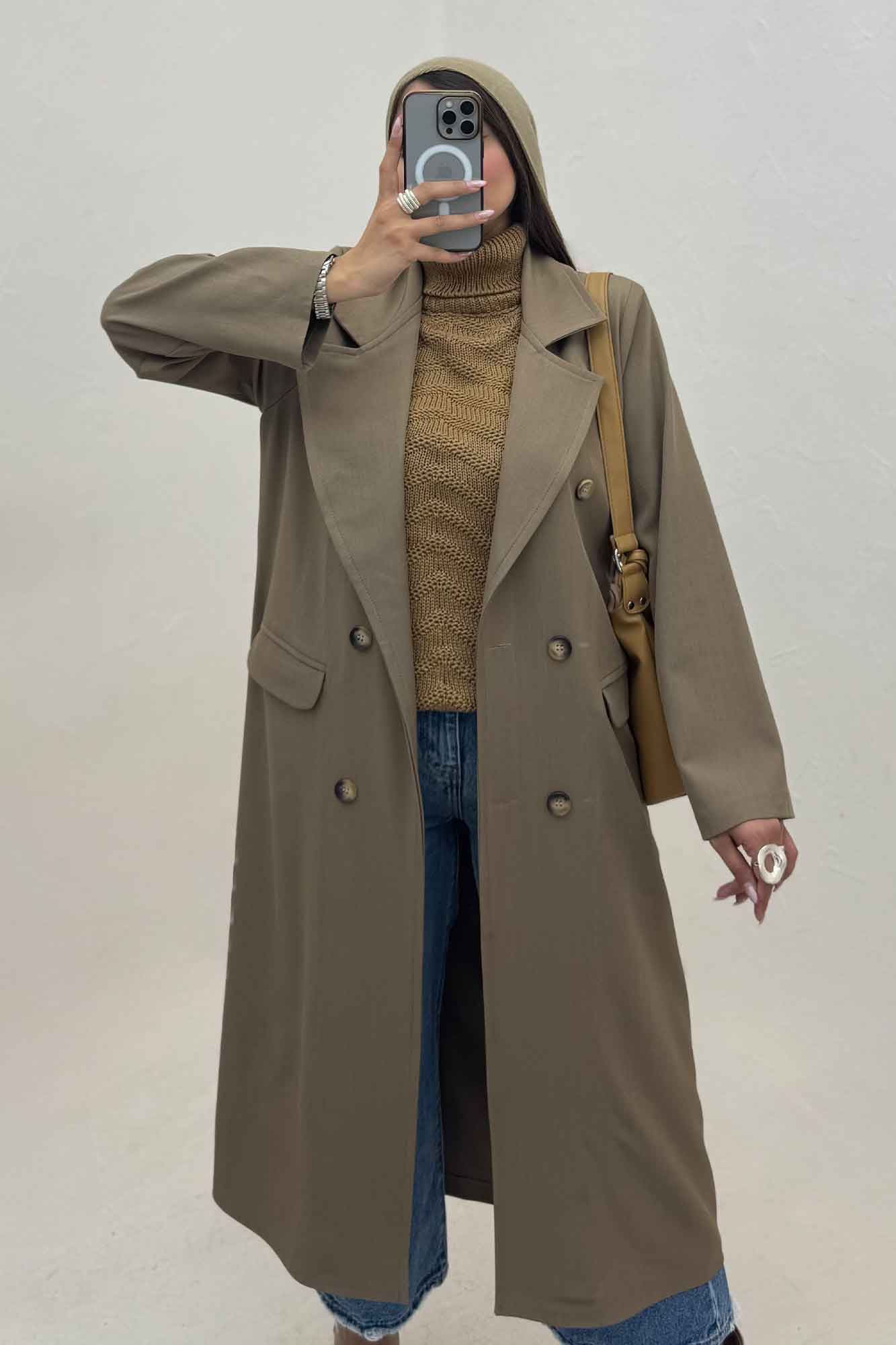 مانتو بلند بزیاق پشت چاکدار