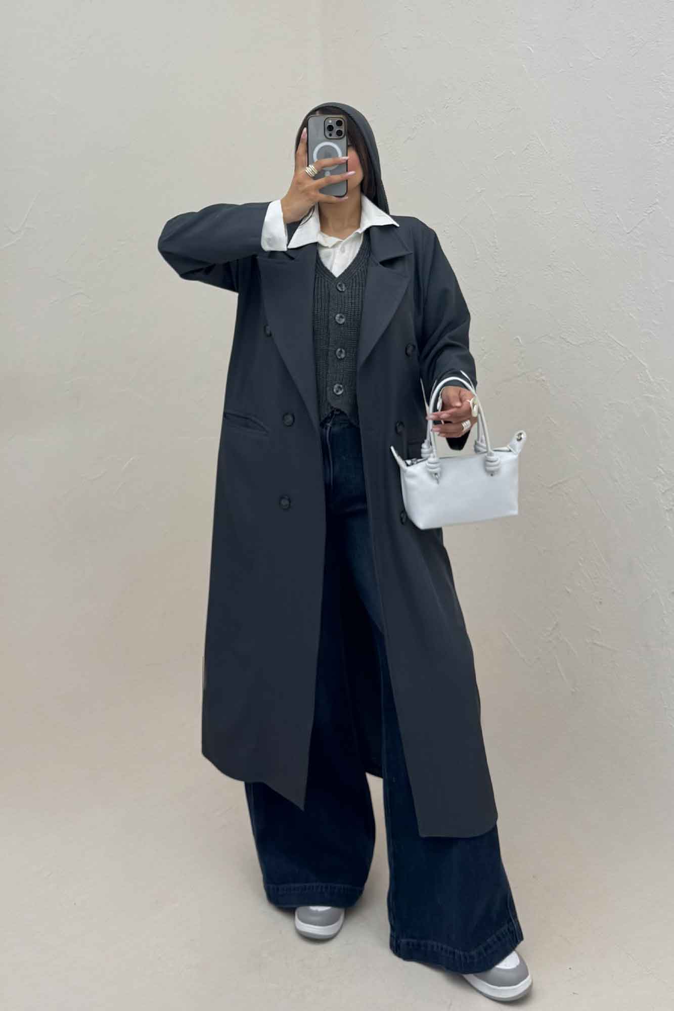 مانتو بلند بزیاق پشت چاکدار