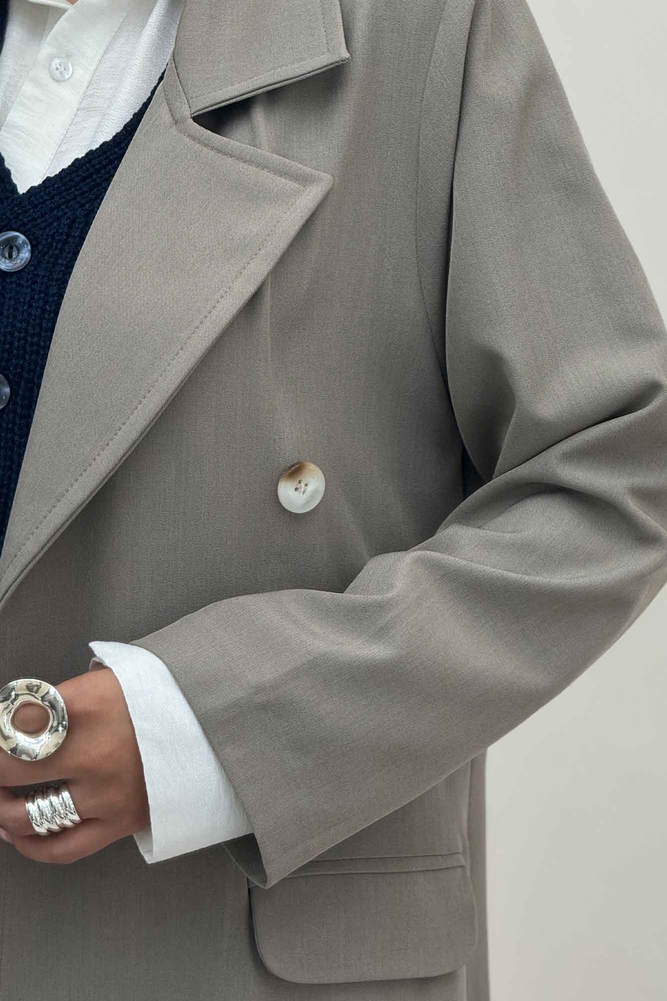 مانتو بلند بزیاق پشت چاکدار