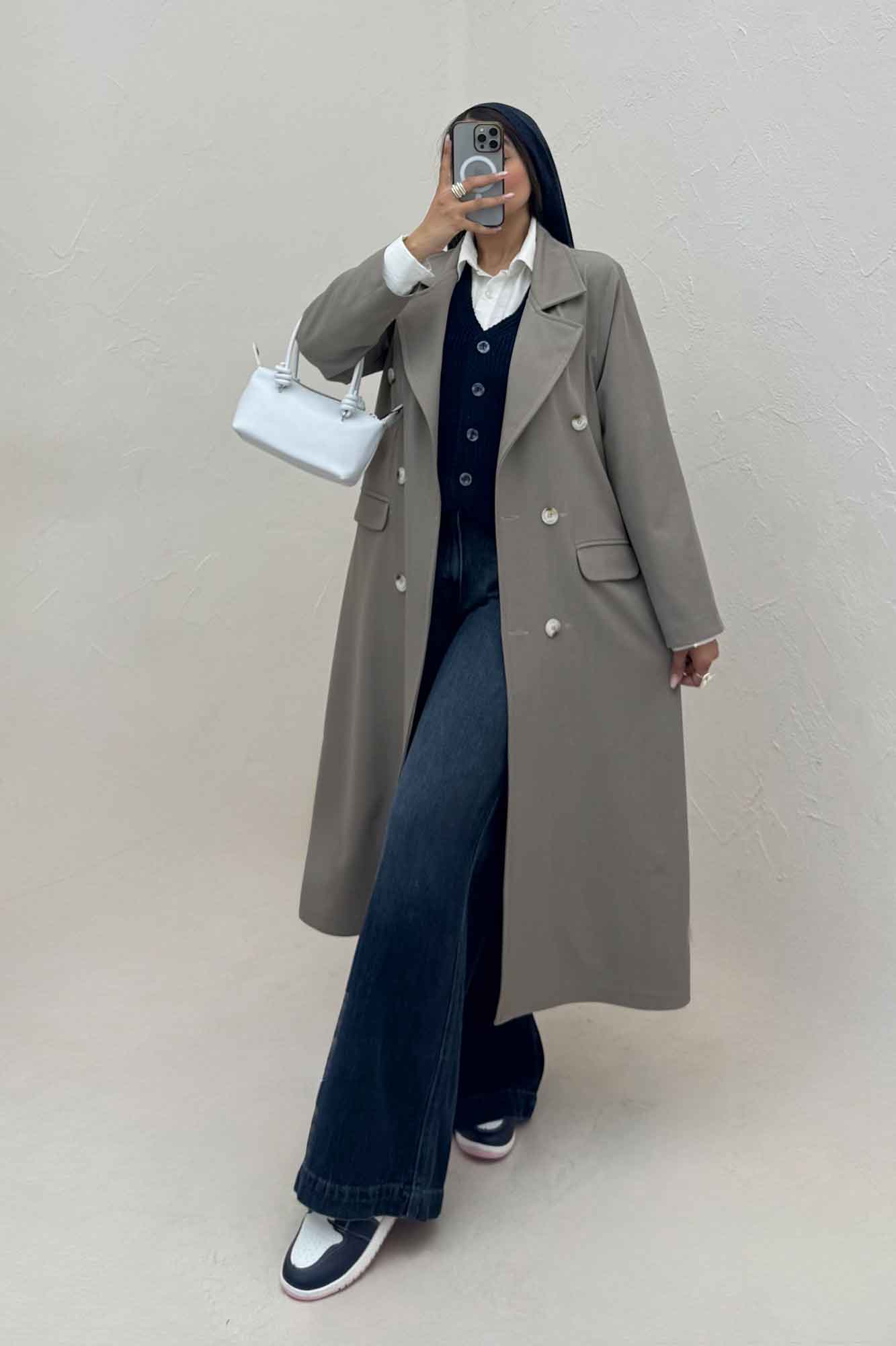 مانتو بلند بزیاق پشت چاکدار