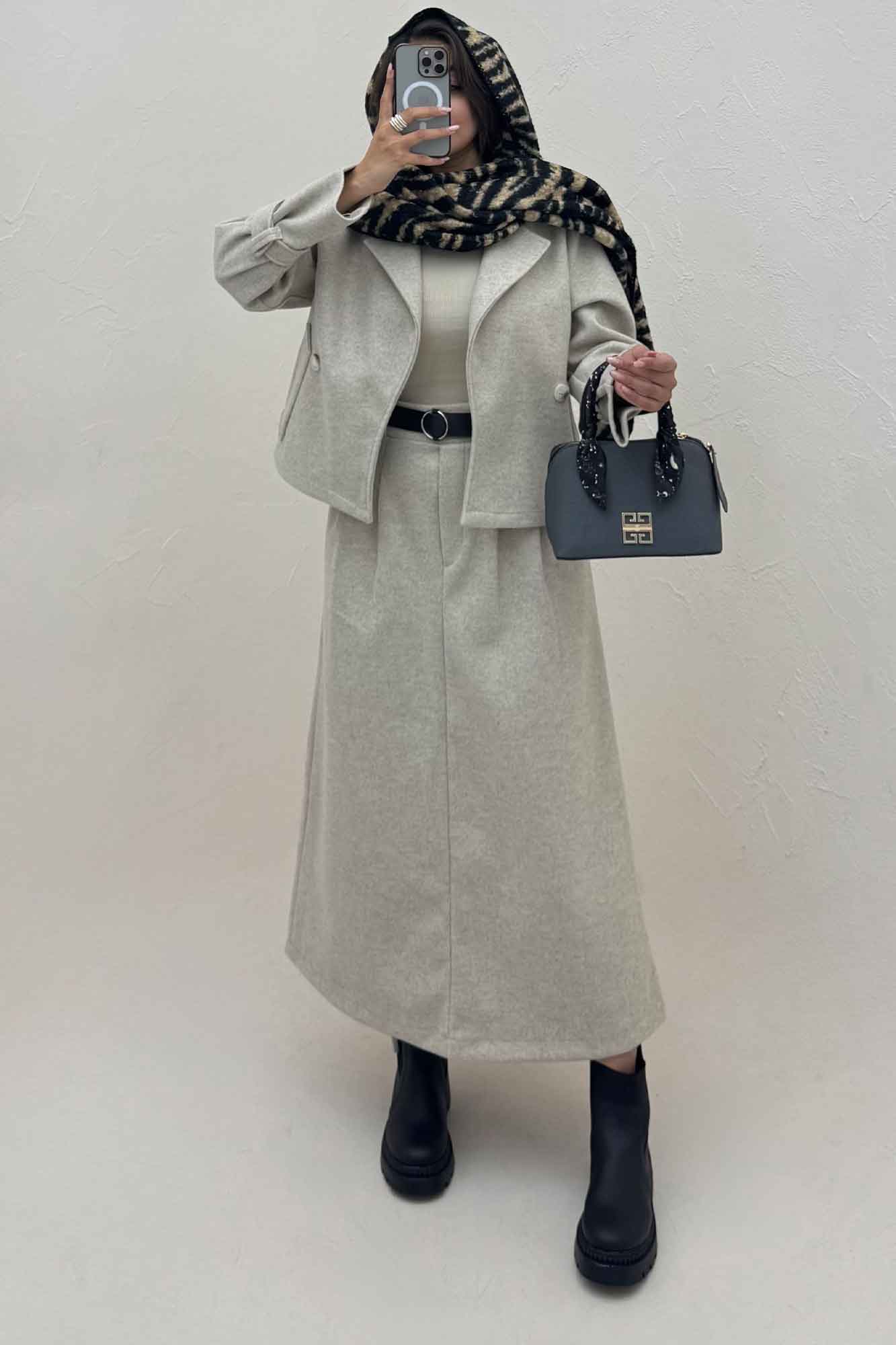 ست کت و دامن فوتر روژان