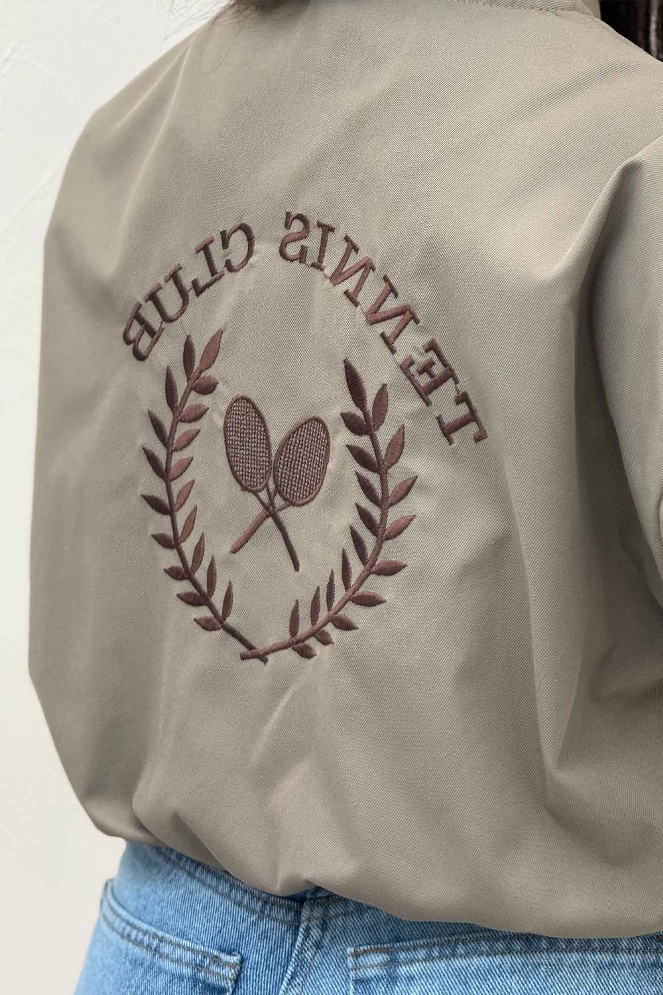 بامبر پارکا پشت گلدوزی تنیس